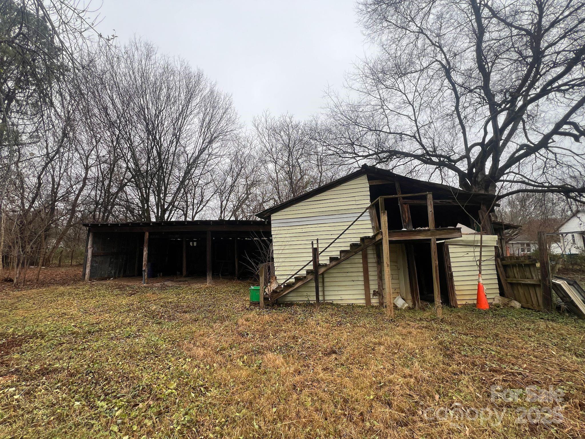 188 Wall Street Property Photo 5