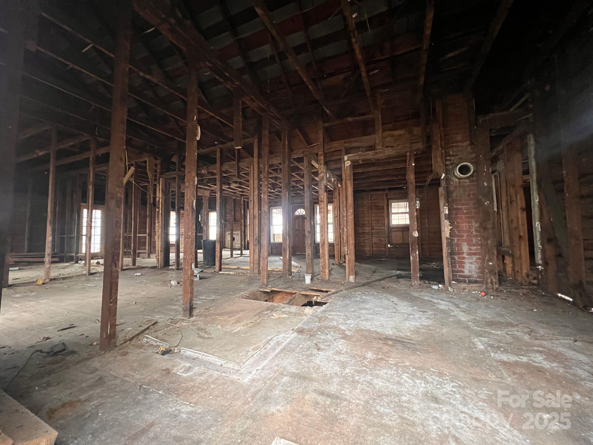 188 Wall Street Property Photo 7
