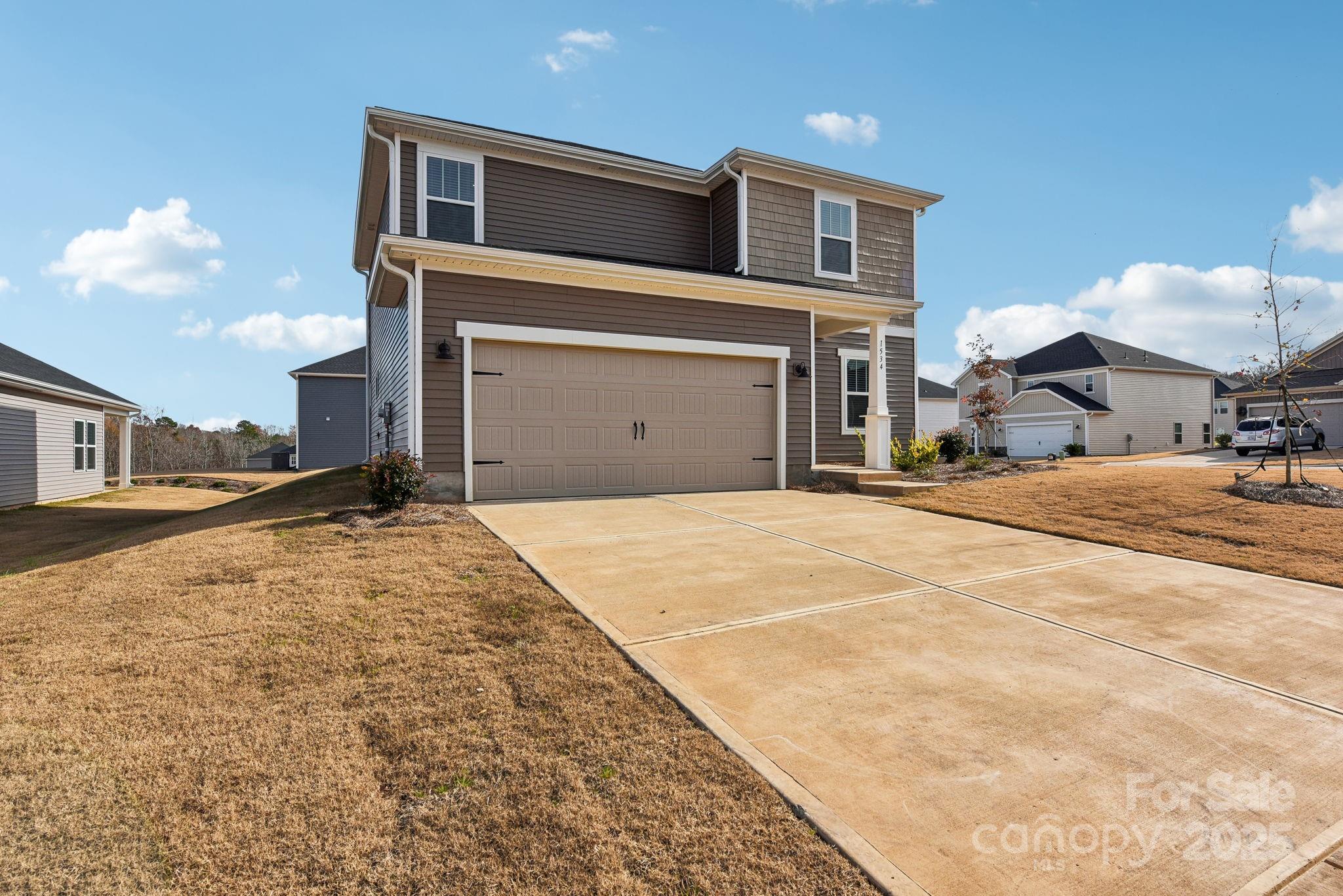 2207 Silverbell Lane Property Photo 1