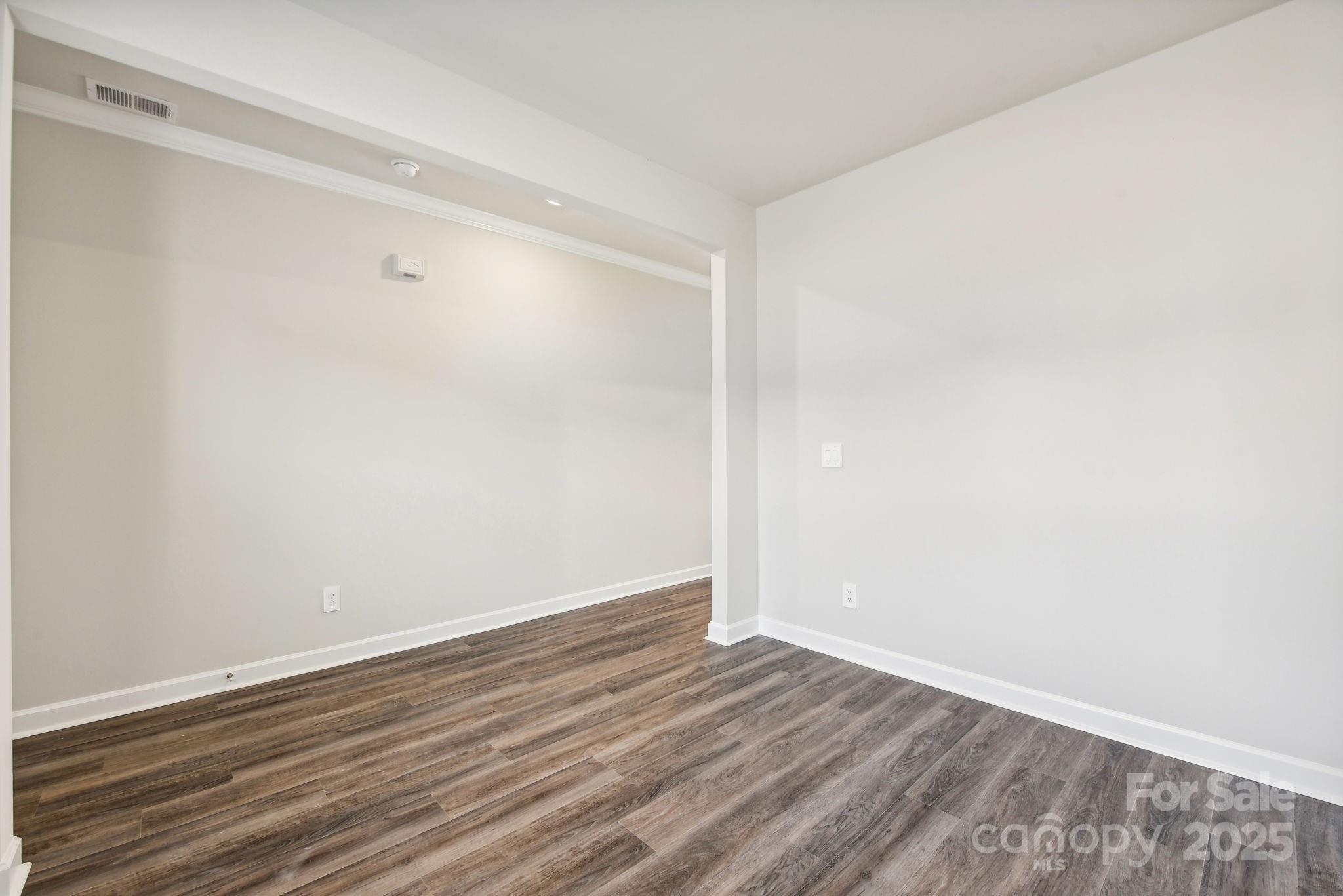 2207 Silverbell Lane Property Photo 8