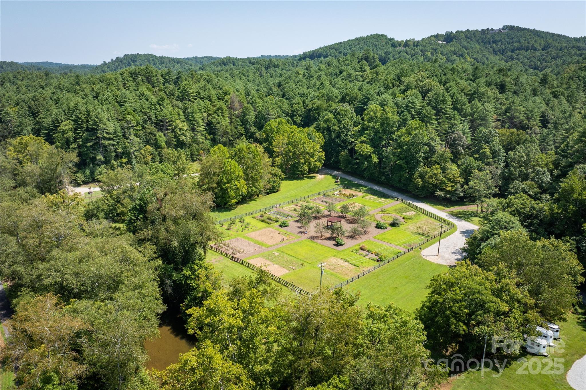 2071 Thoroughbred Way G19 Property Photo 25
