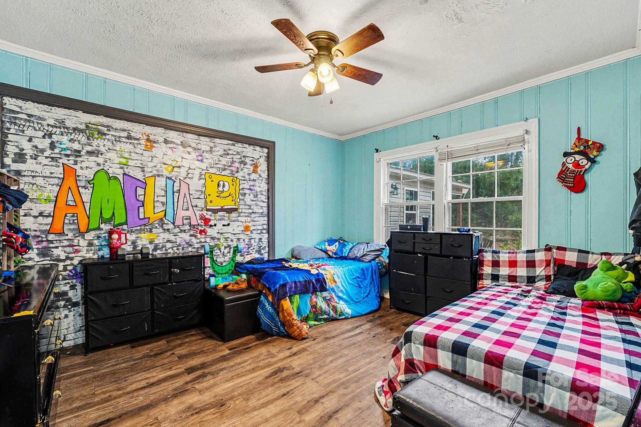 109 S Austin Street Property Photo 16