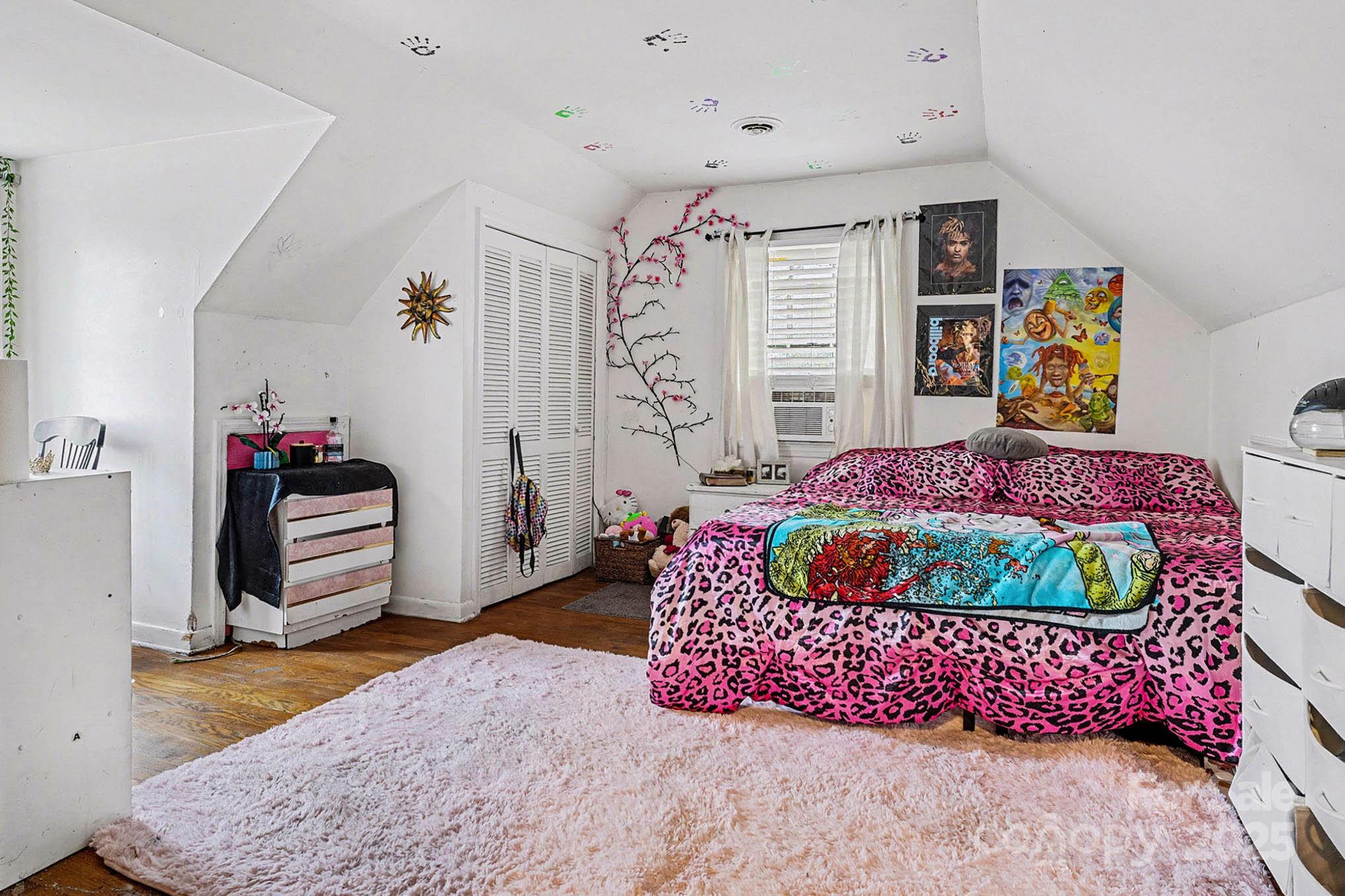 109 S Austin Street Property Photo 22