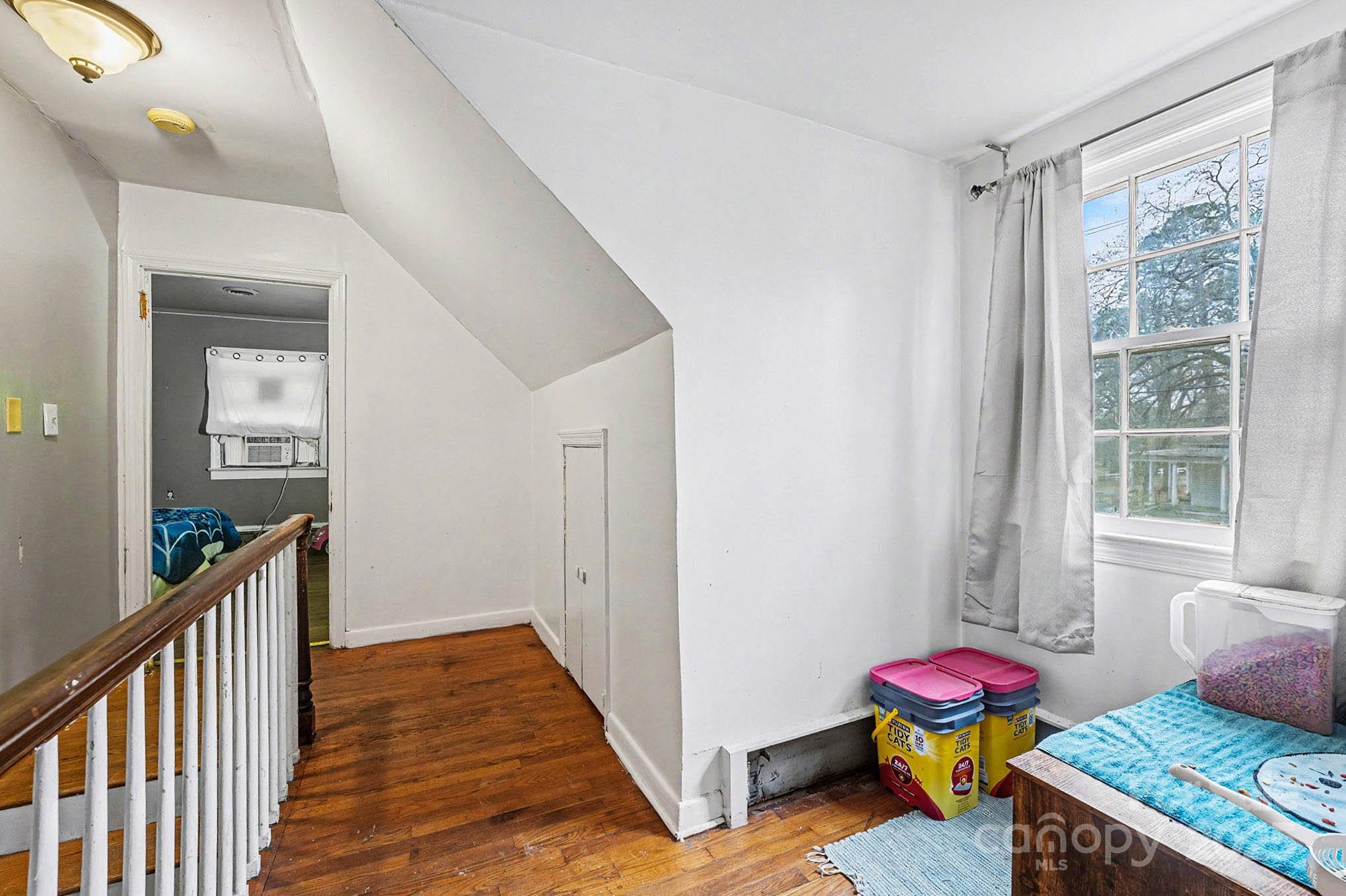 109 S Austin Street Property Photo 25