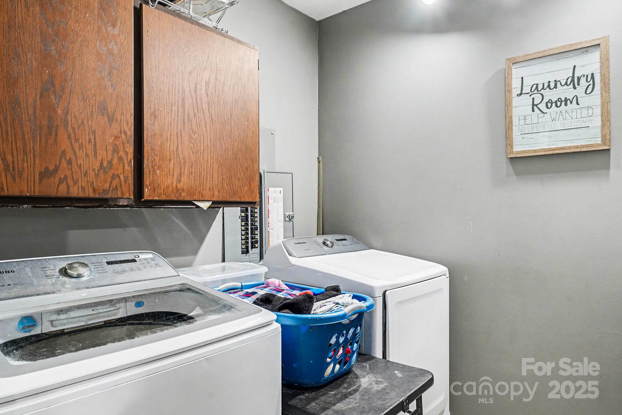 109 S Austin Street Property Photo 26