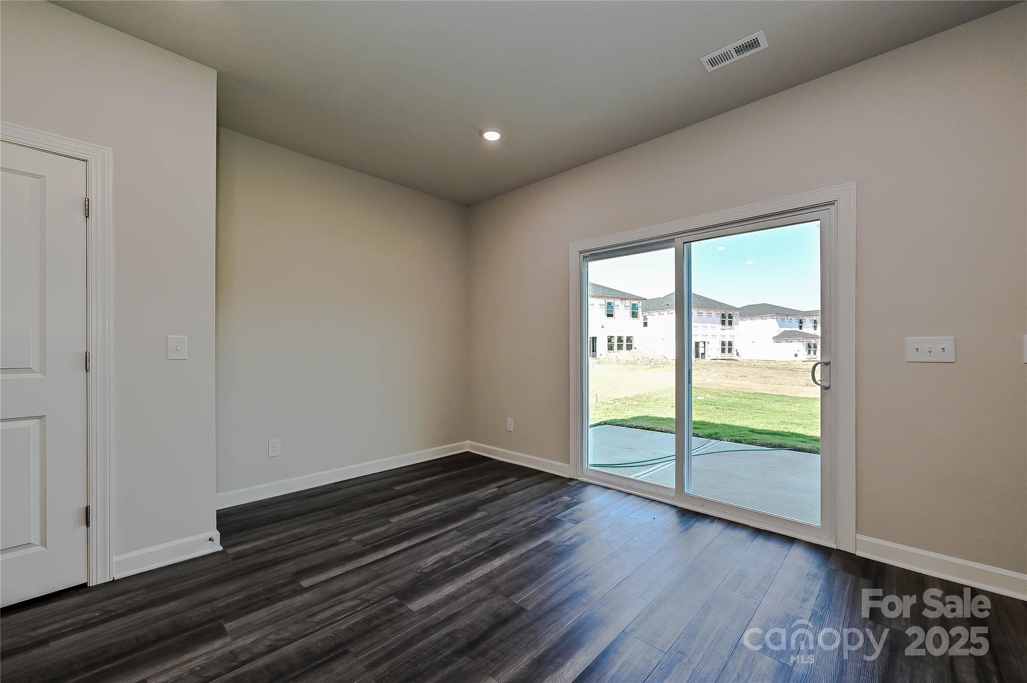 1313 30th Street Lane Property Photo 10