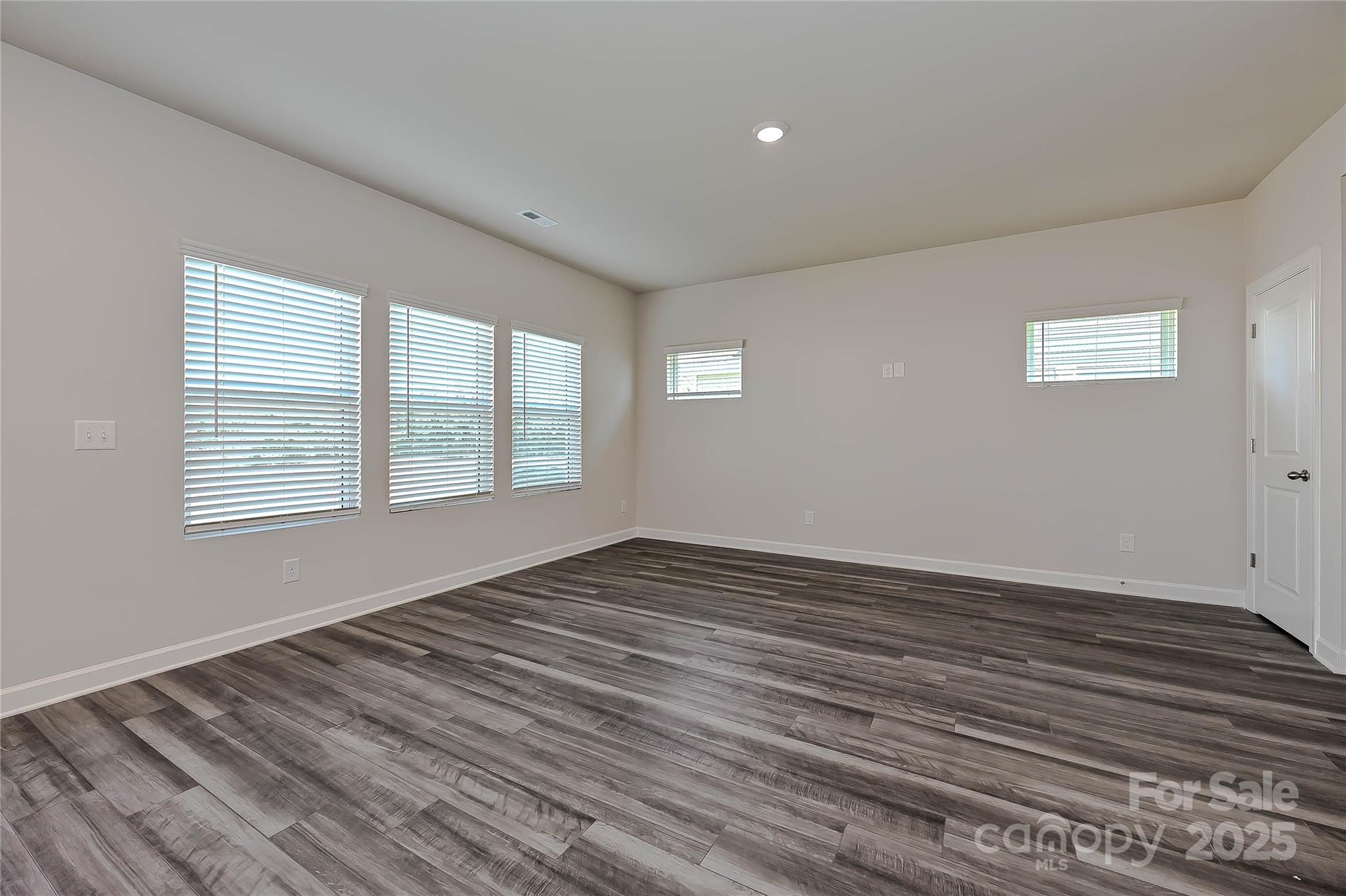 1313 30th Street Lane Property Photo 13