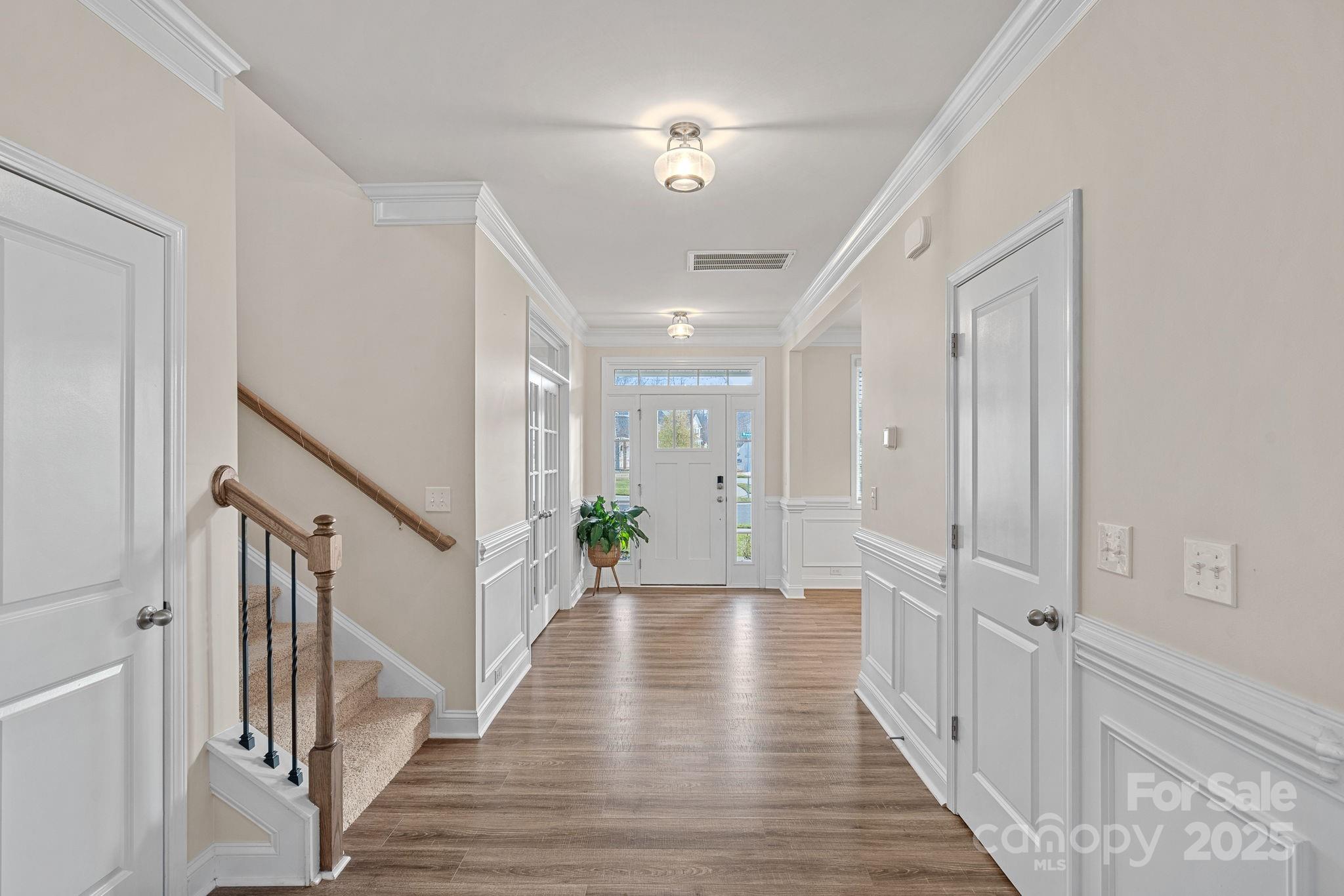 115 Wrangler Drive Property Photo 2