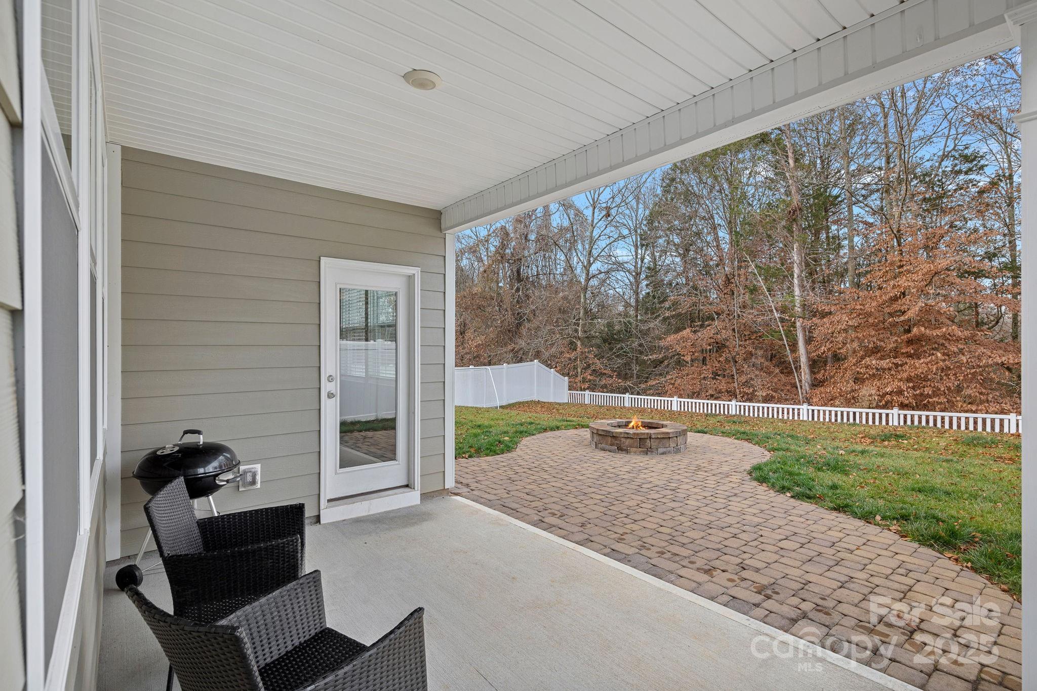 115 Wrangler Drive Property Photo 24