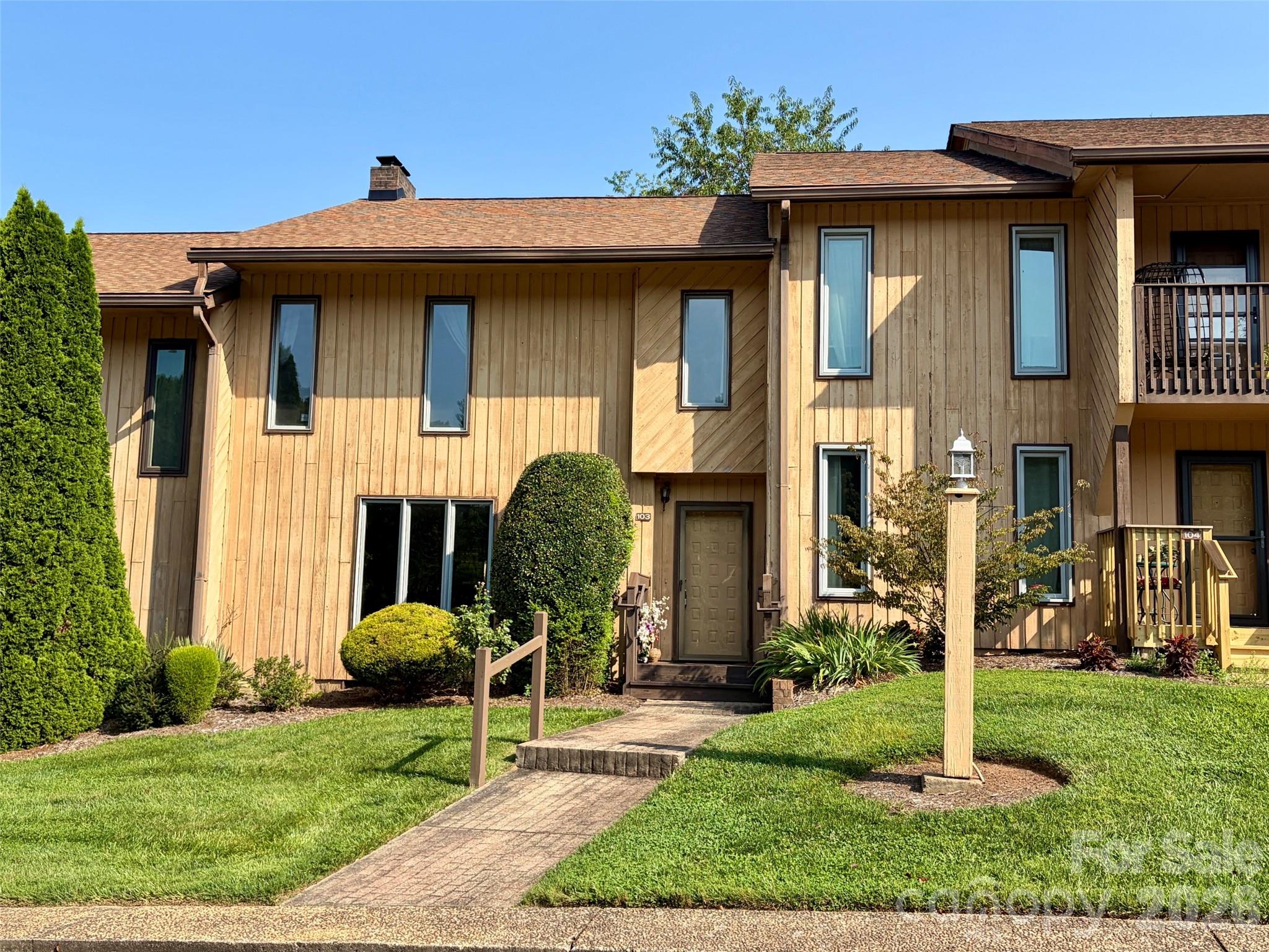 103 Pebble Creek Drive Property Photo 1