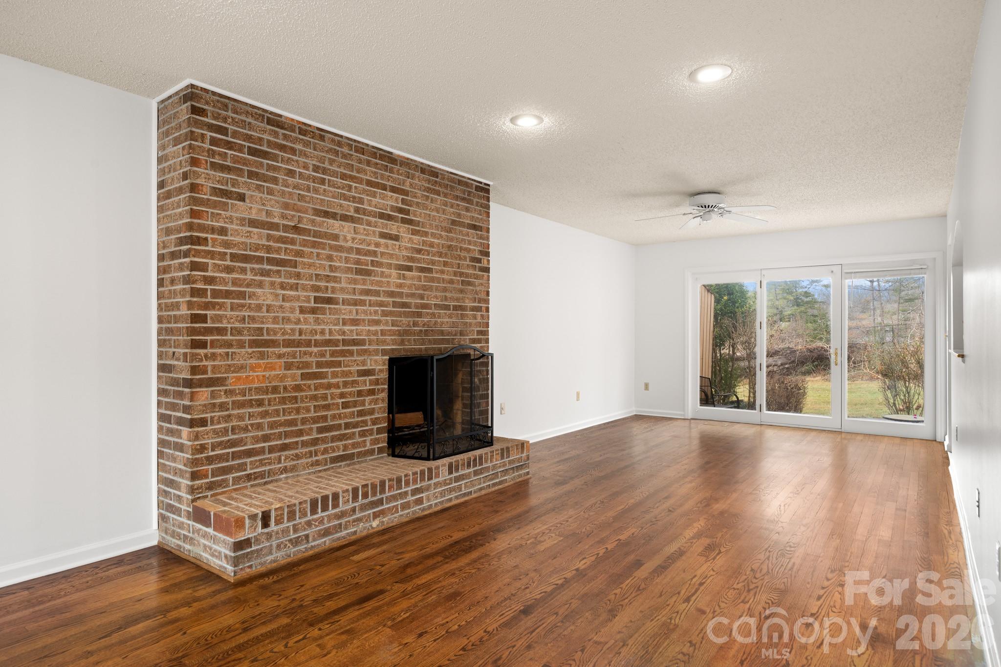 103 Pebble Creek Drive Property Photo 6