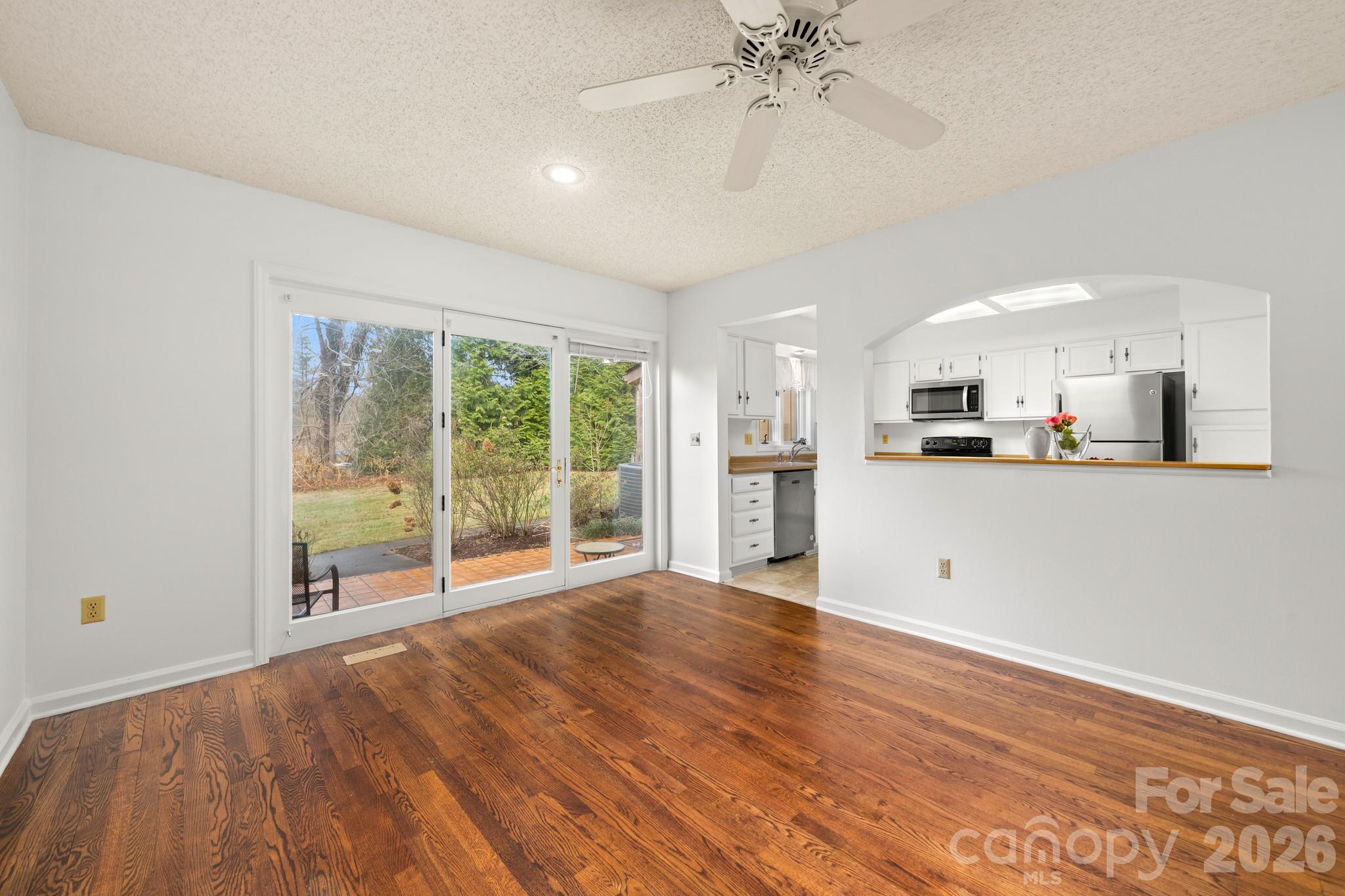 103 Pebble Creek Drive Property Photo 10