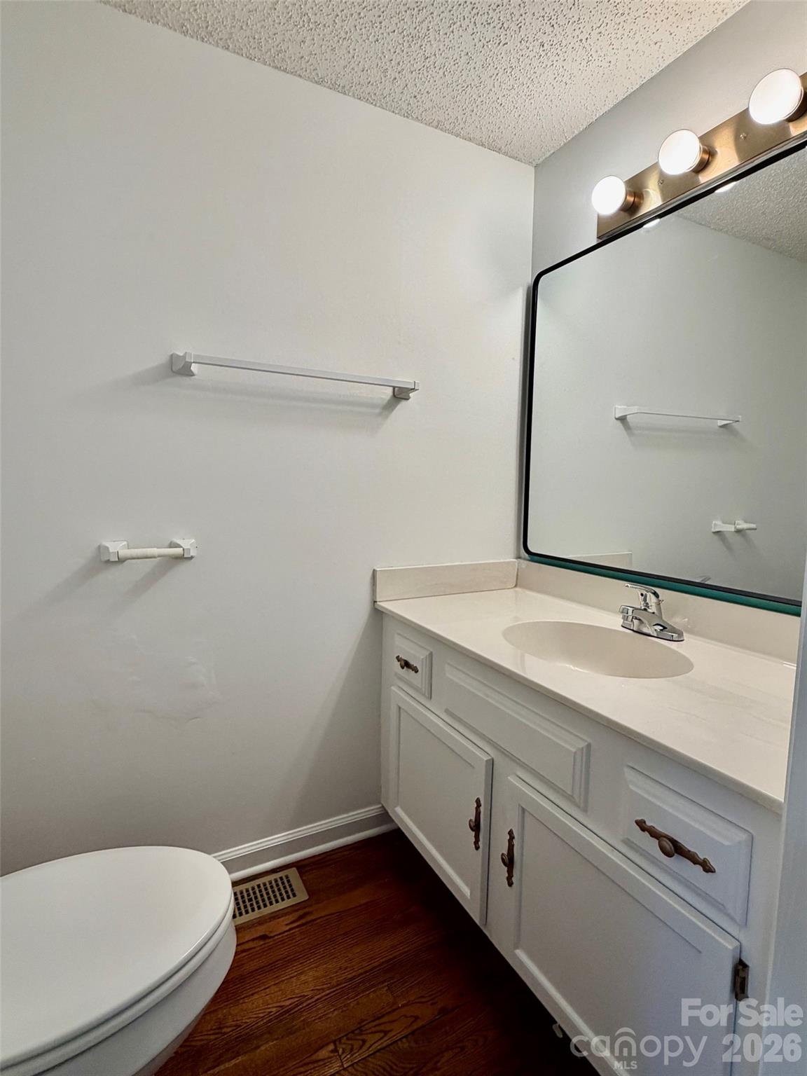 103 Pebble Creek Drive Property Photo 17