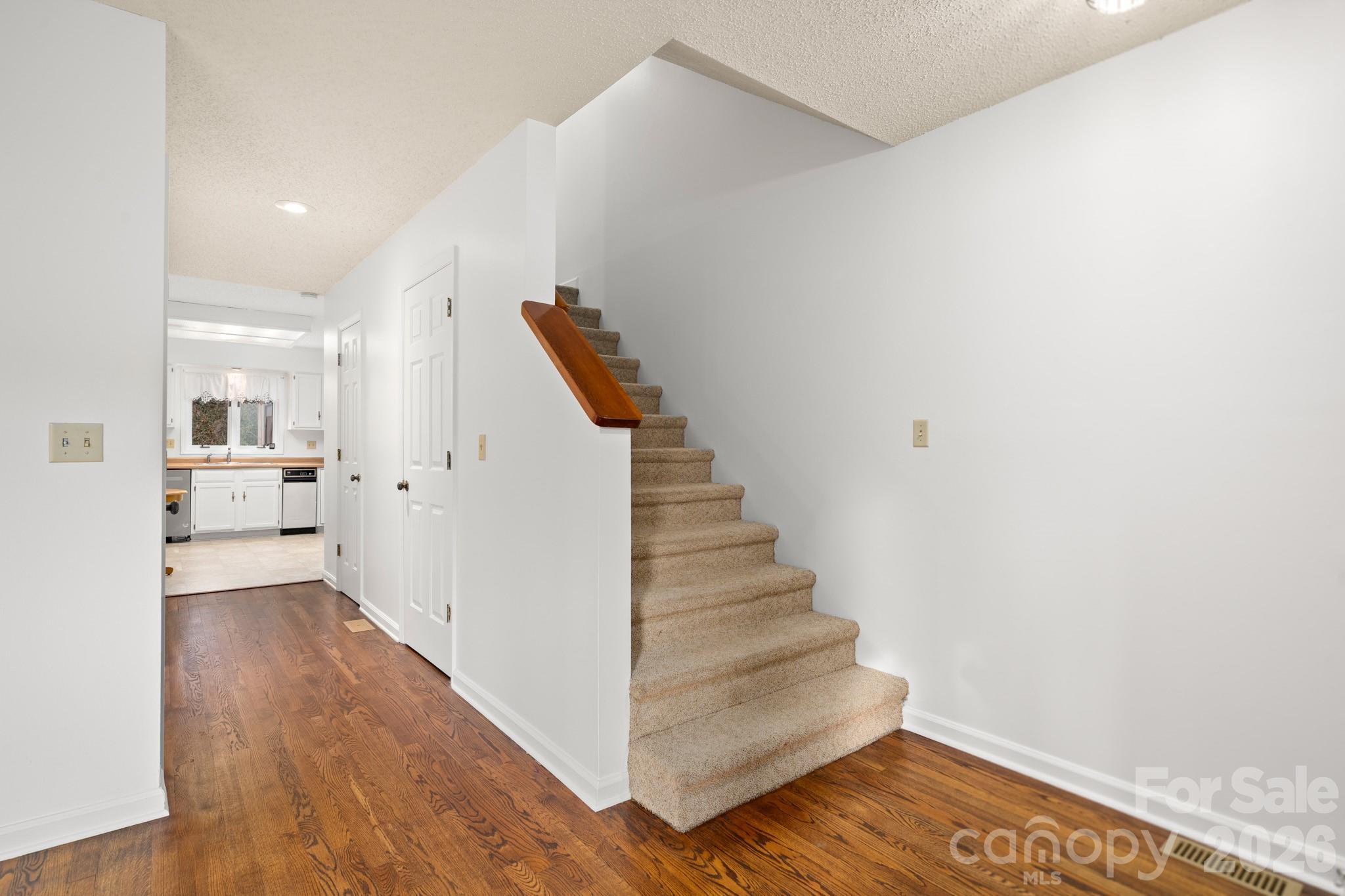103 Pebble Creek Drive Property Photo 20