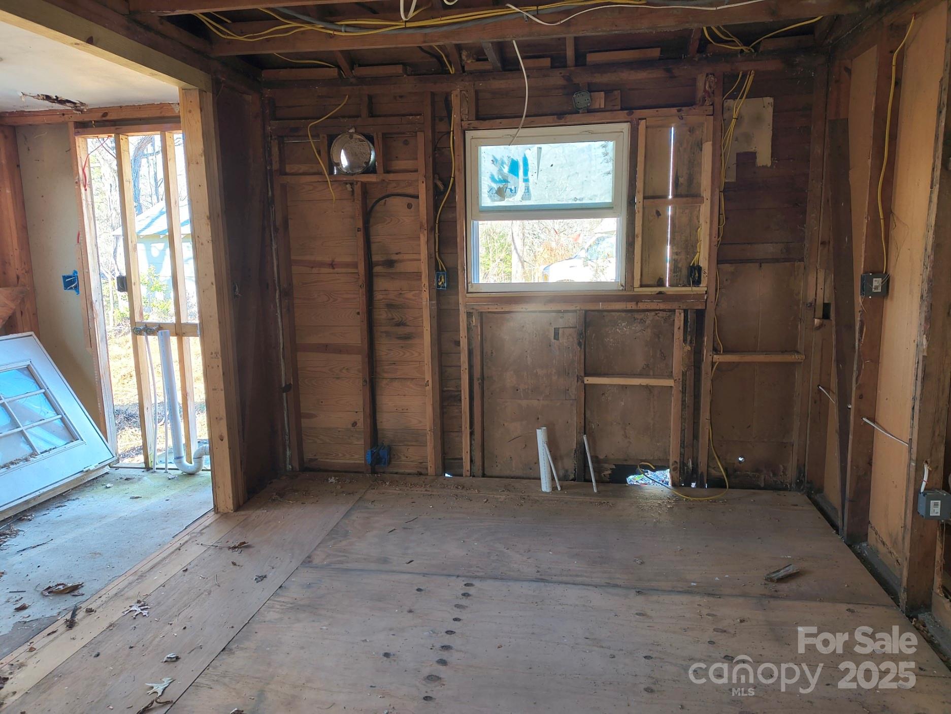 28 Pearl Street Property Photo 6