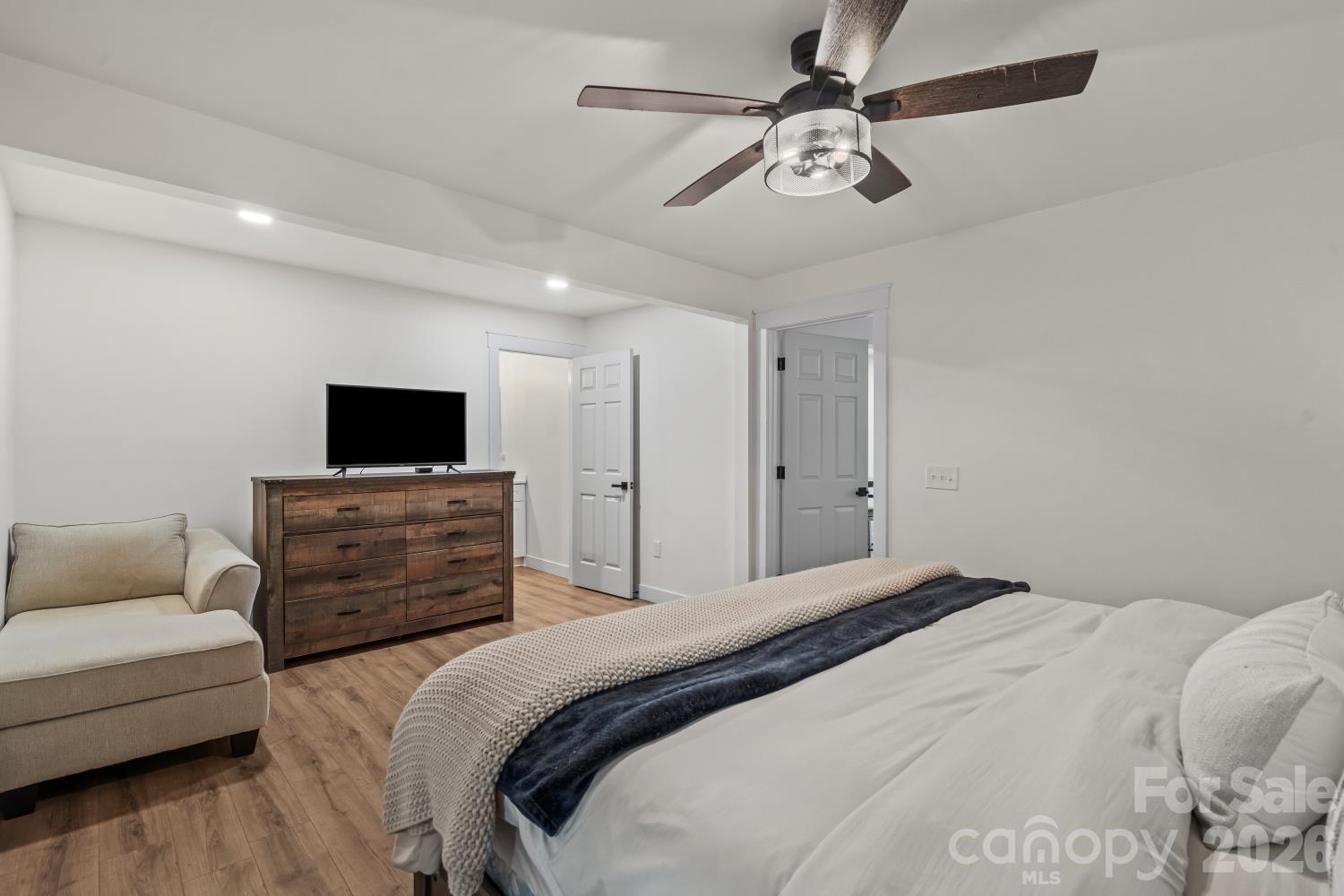 5740 Crouse Road Property Photo 11