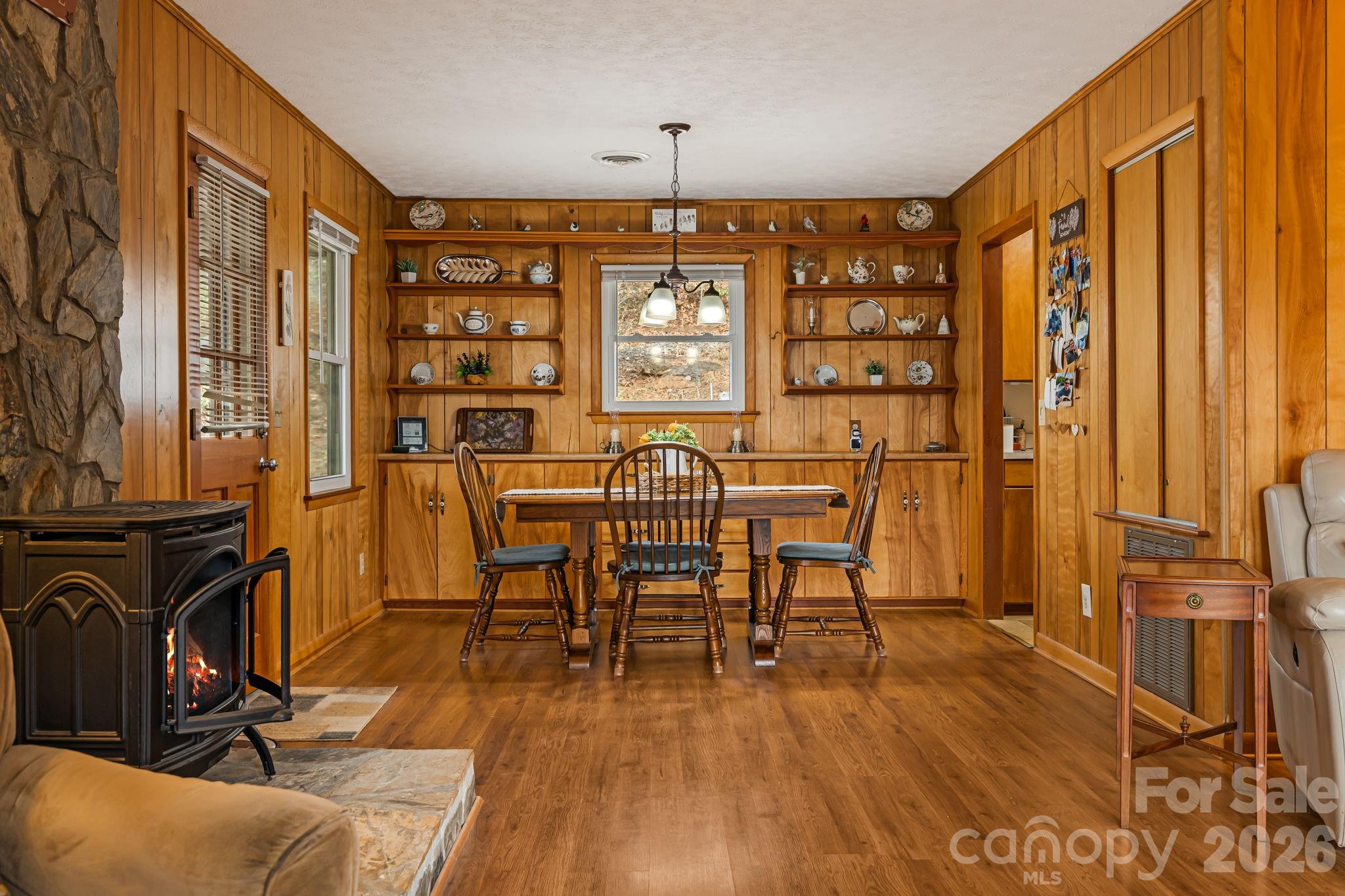 65 Roy Lane Property Photo 7