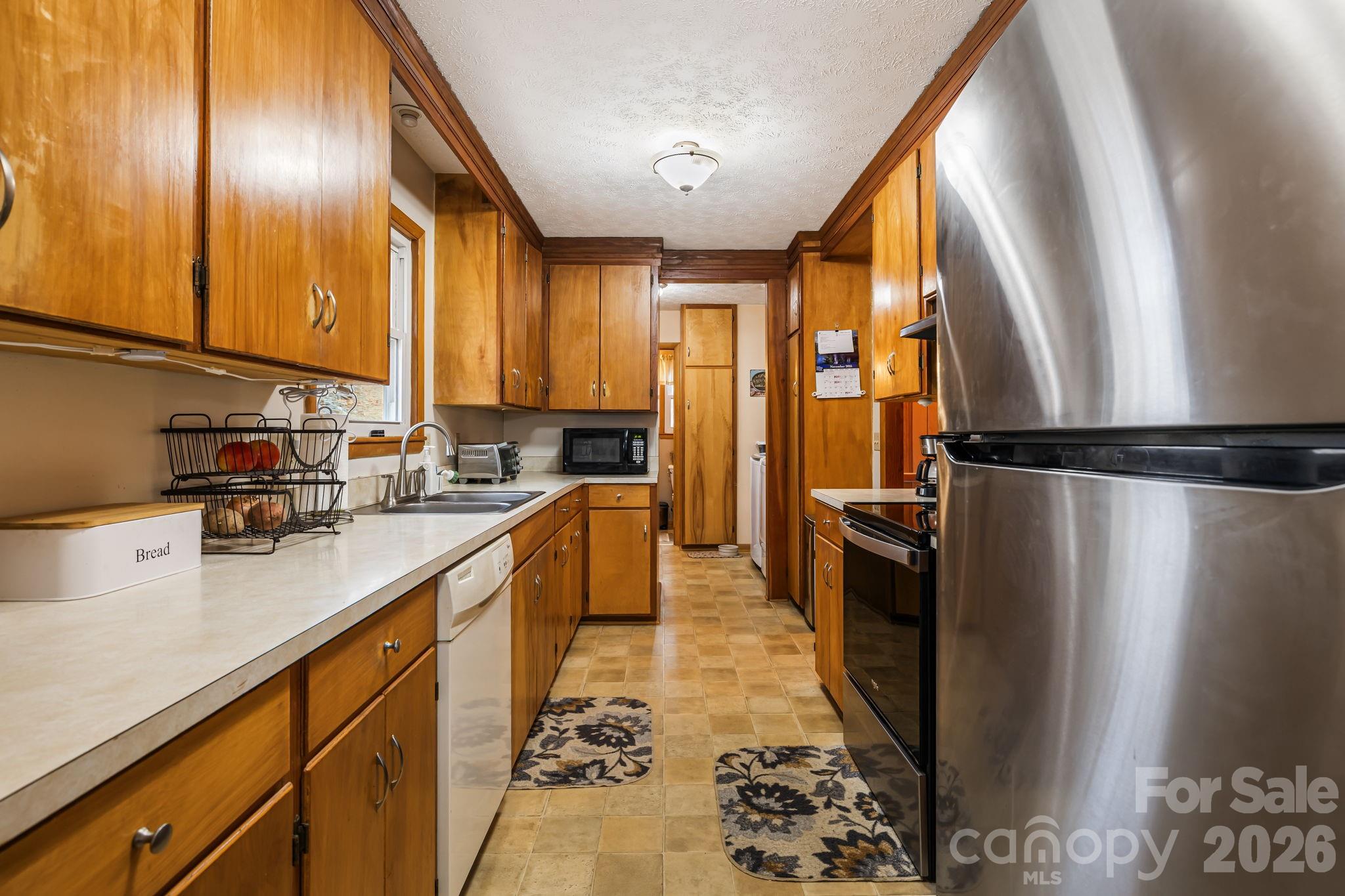 65 Roy Lane Property Photo 15
