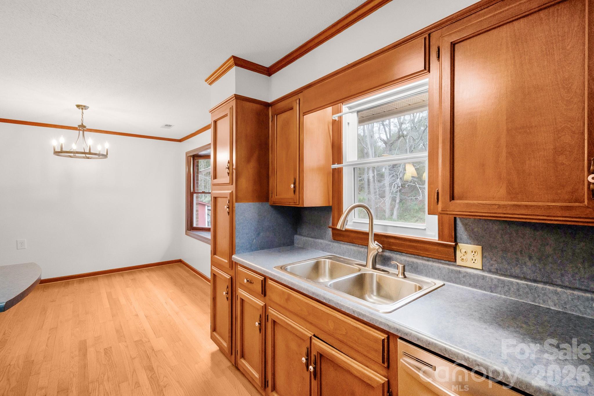 304 West Street Property Photo 12