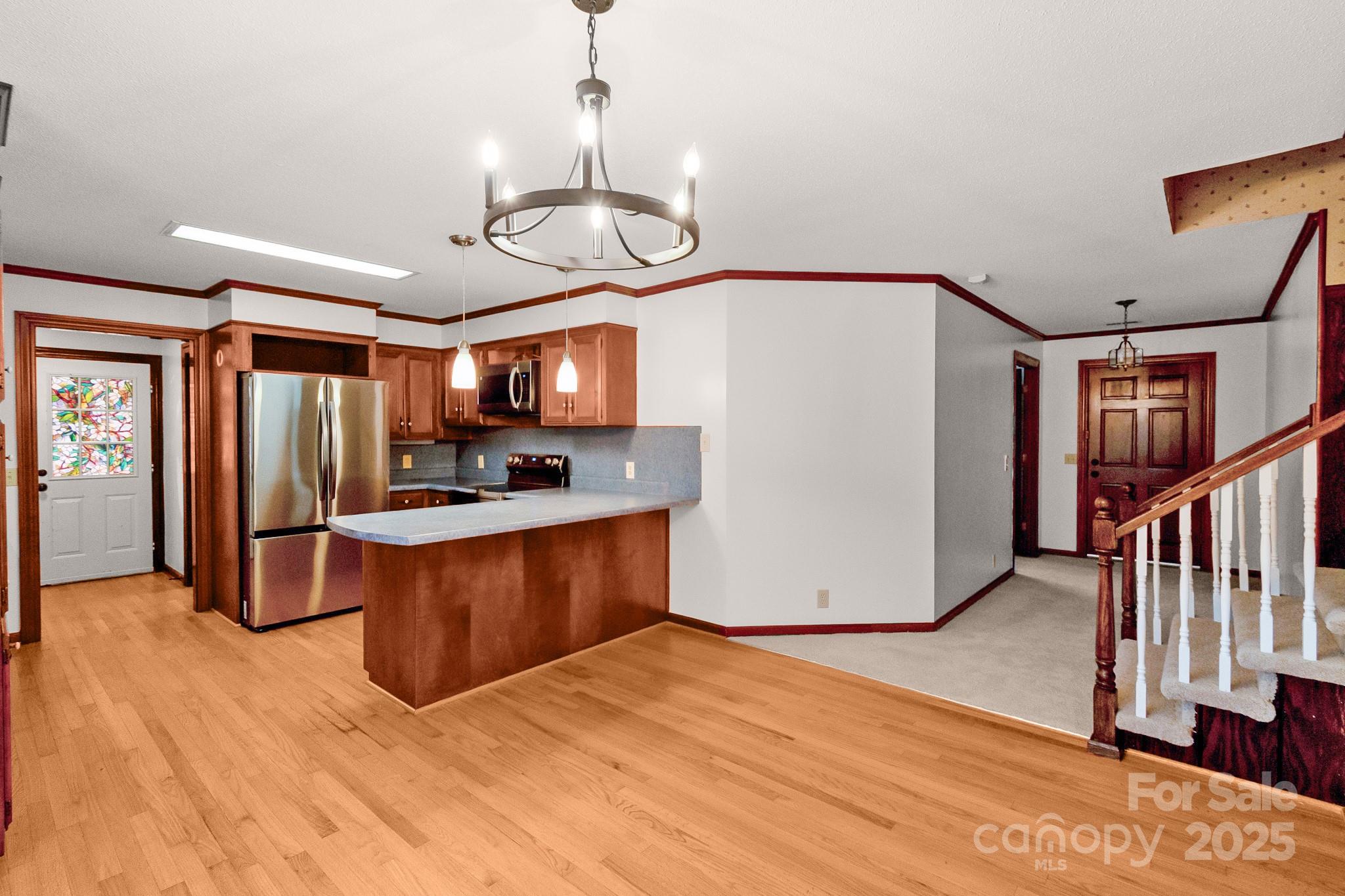 304 West Street Property Photo 14
