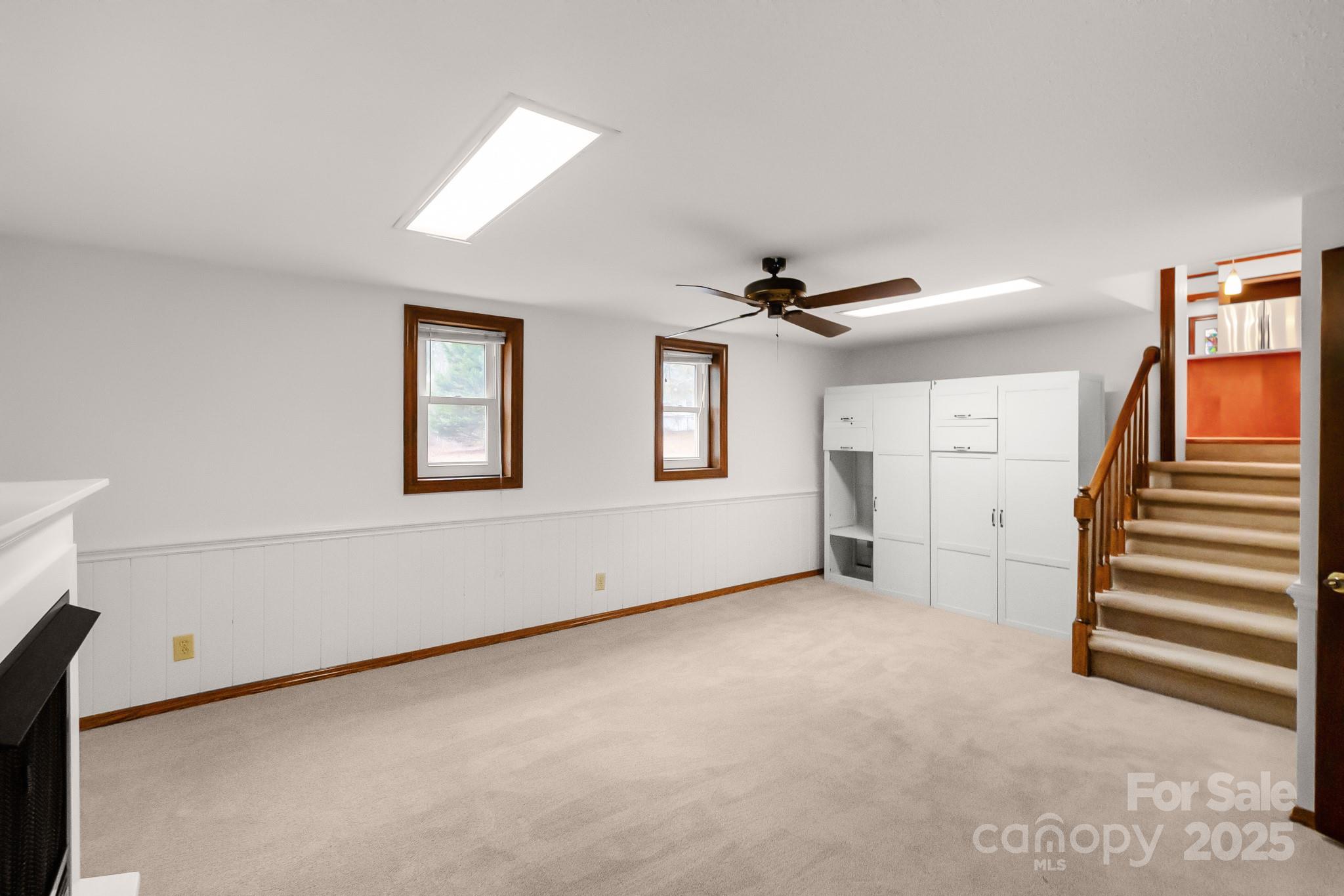 304 West Street Property Photo 16