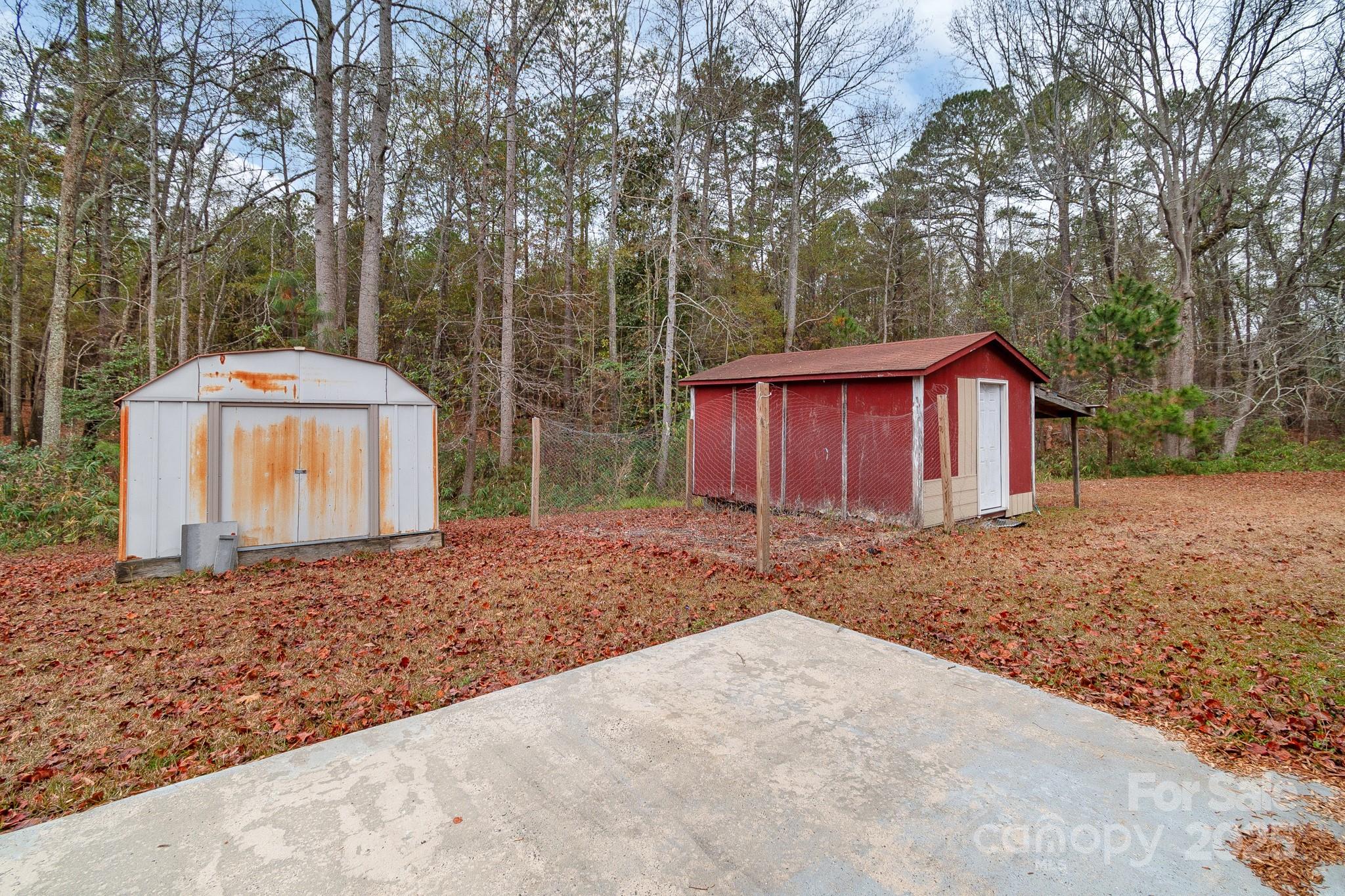 304 West Street Property Photo 42