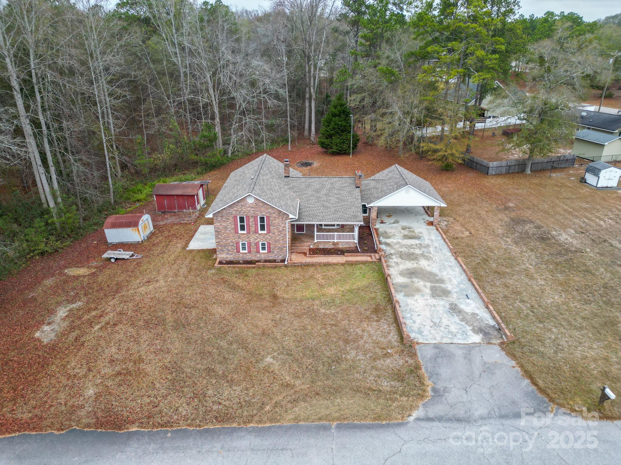 304 West Street Property Photo 44