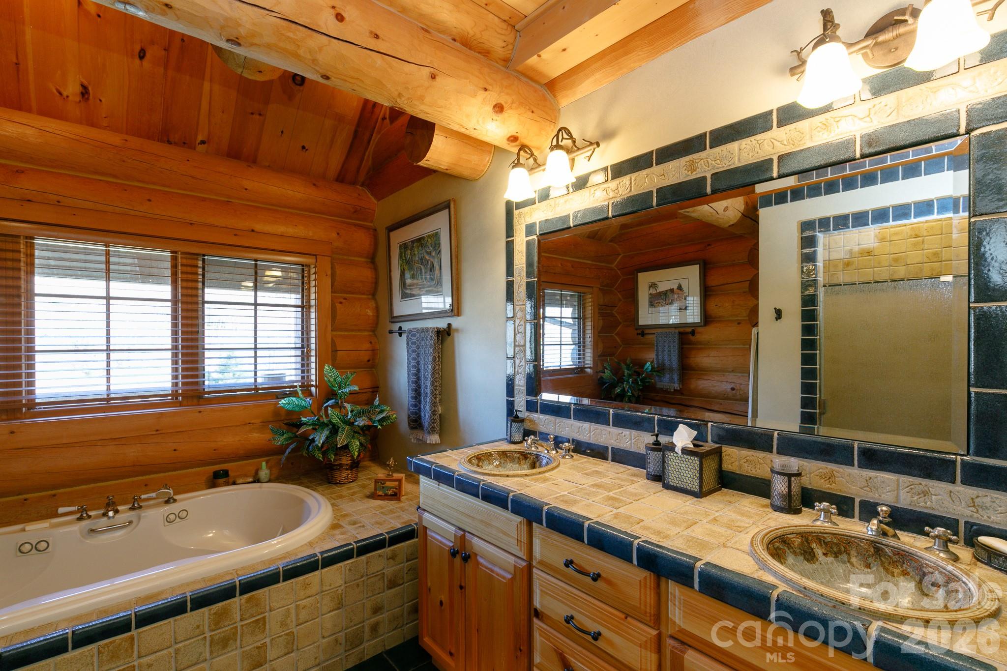 851 Austin Mountain Drive Property Photo 14