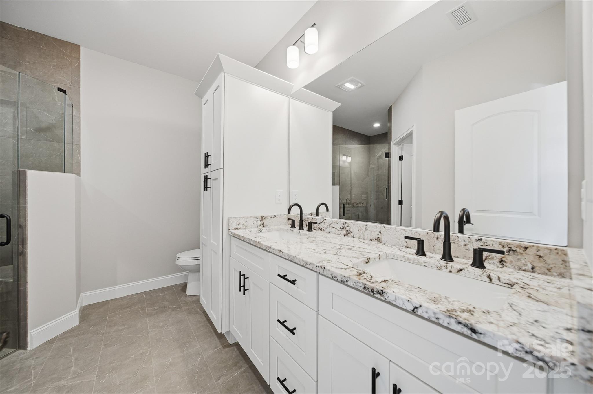 835a Wynnshire Drive Property Photo 9