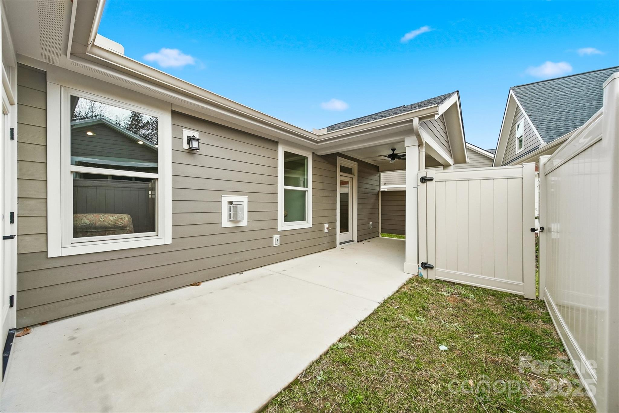 835a Wynnshire Drive Property Photo 16