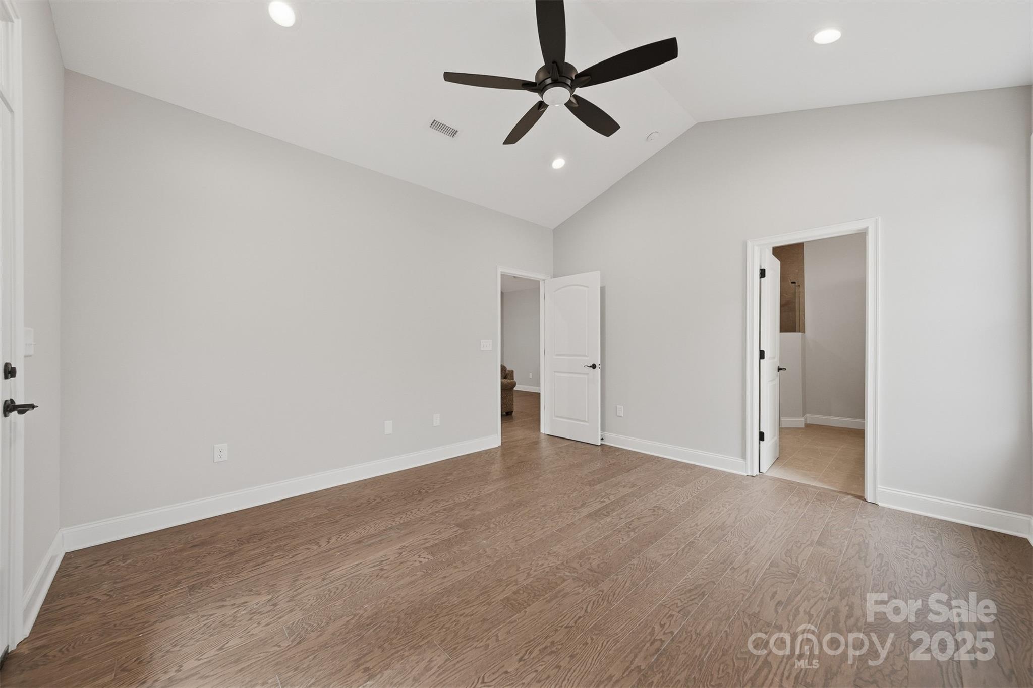 835a Wynnshire Drive Property Photo 17