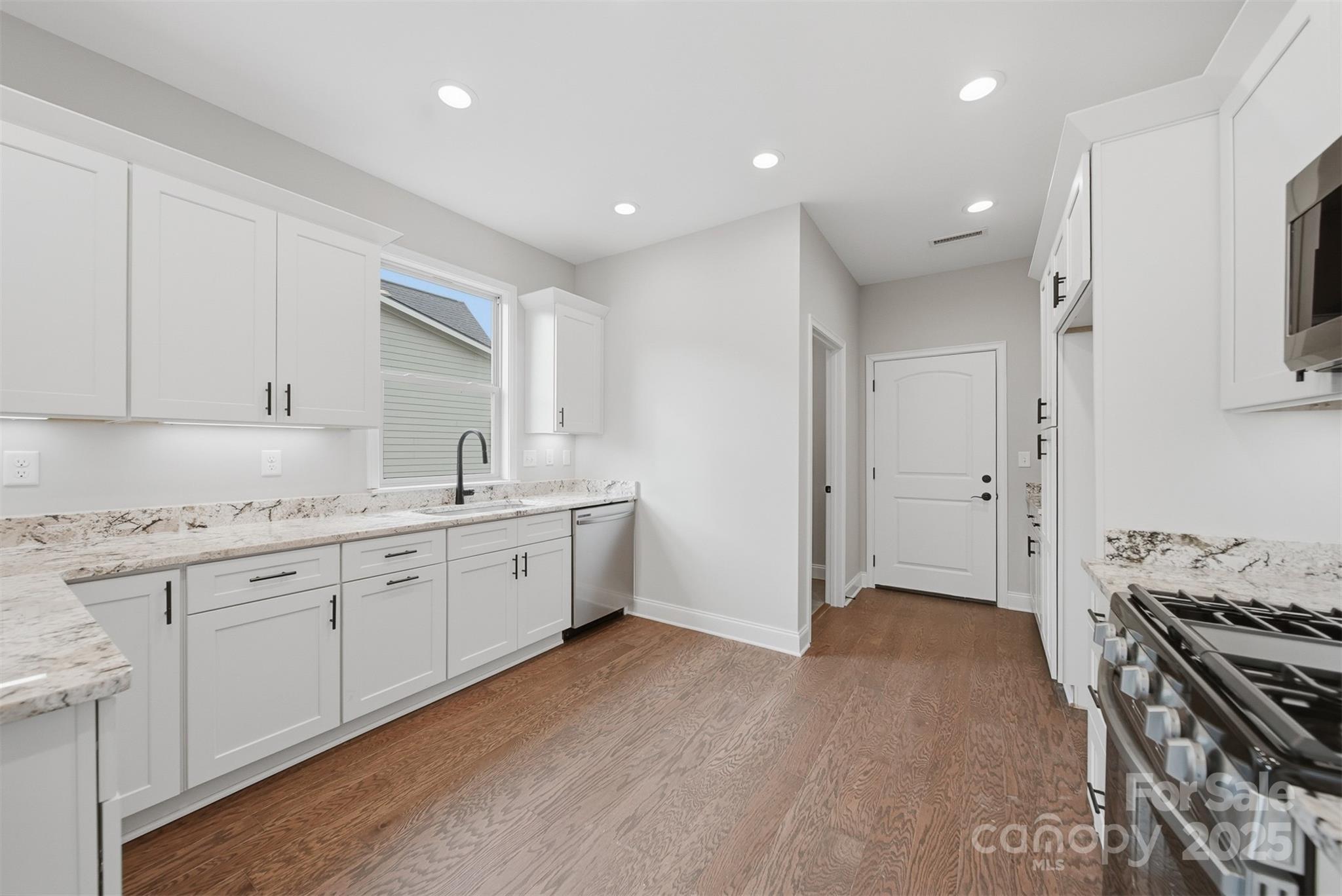 835a Wynnshire Drive Property Photo 28