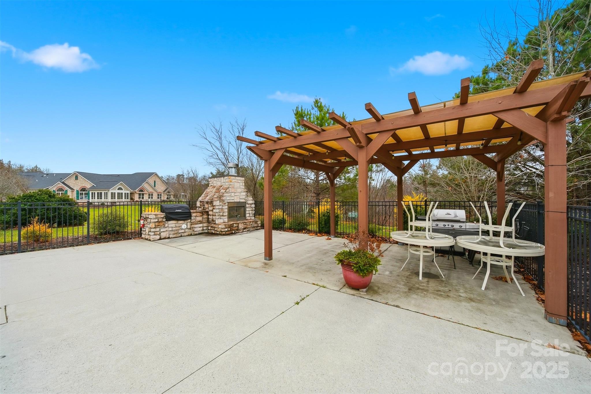 835a Wynnshire Drive Property Photo 47