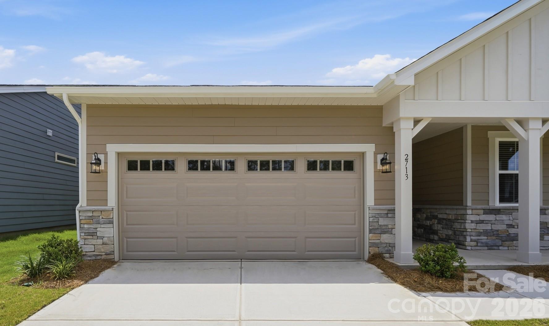2713 Westmont Drive Property Photo 3