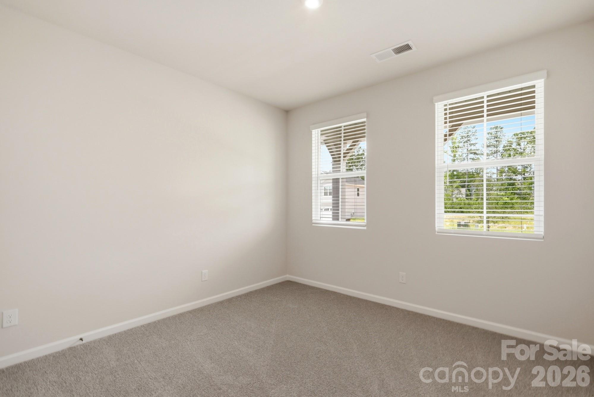 2713 Westmont Drive Property Photo 6