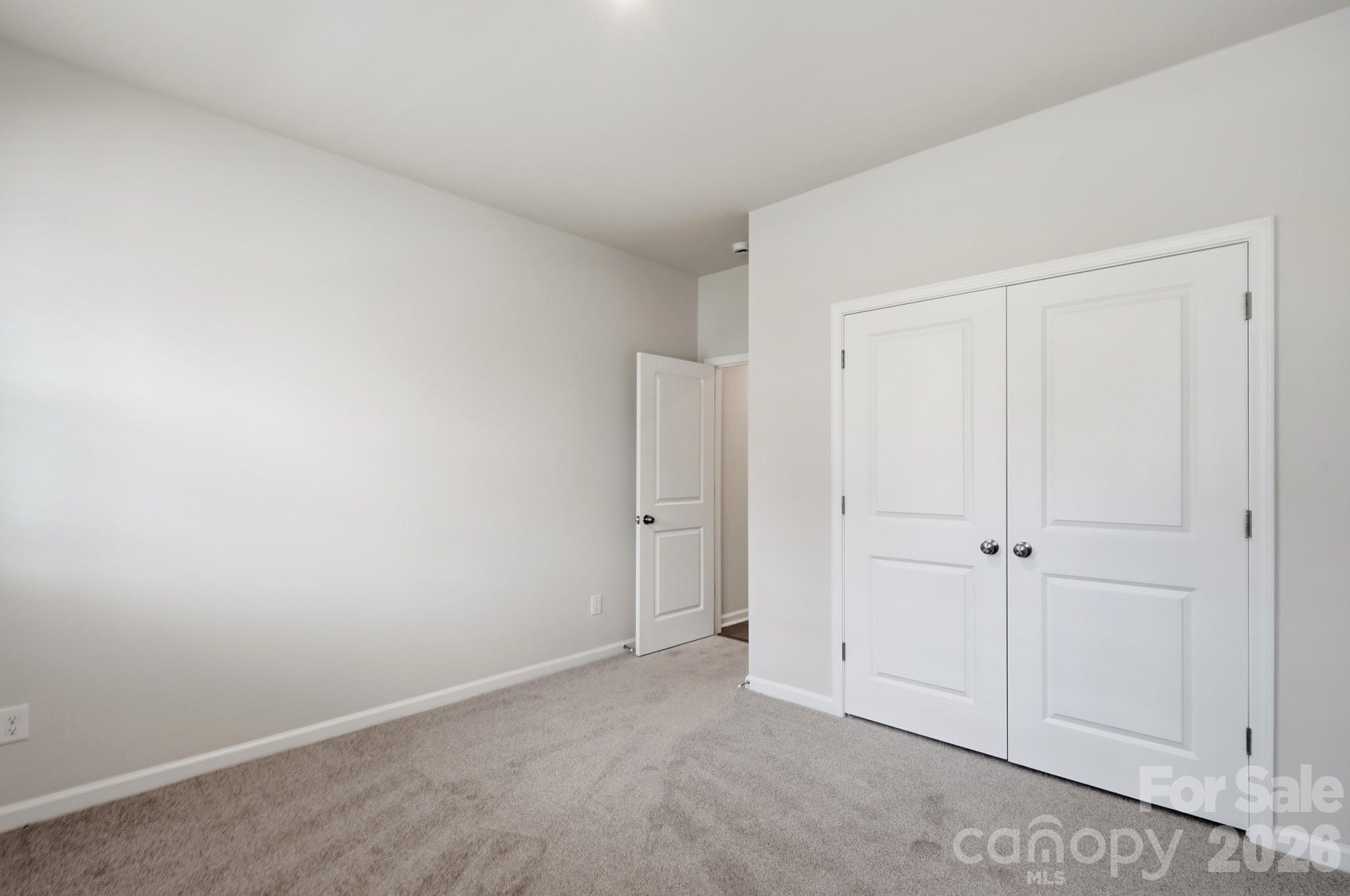 2713 Westmont Drive Property Photo 7