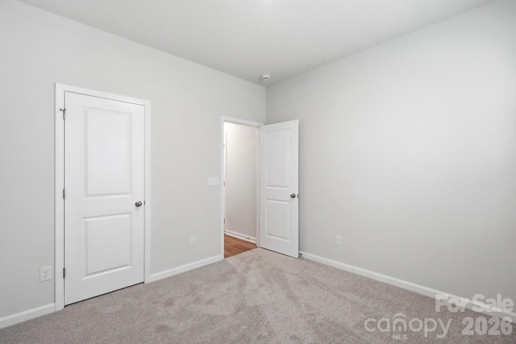 2713 Westmont Drive Property Photo 15
