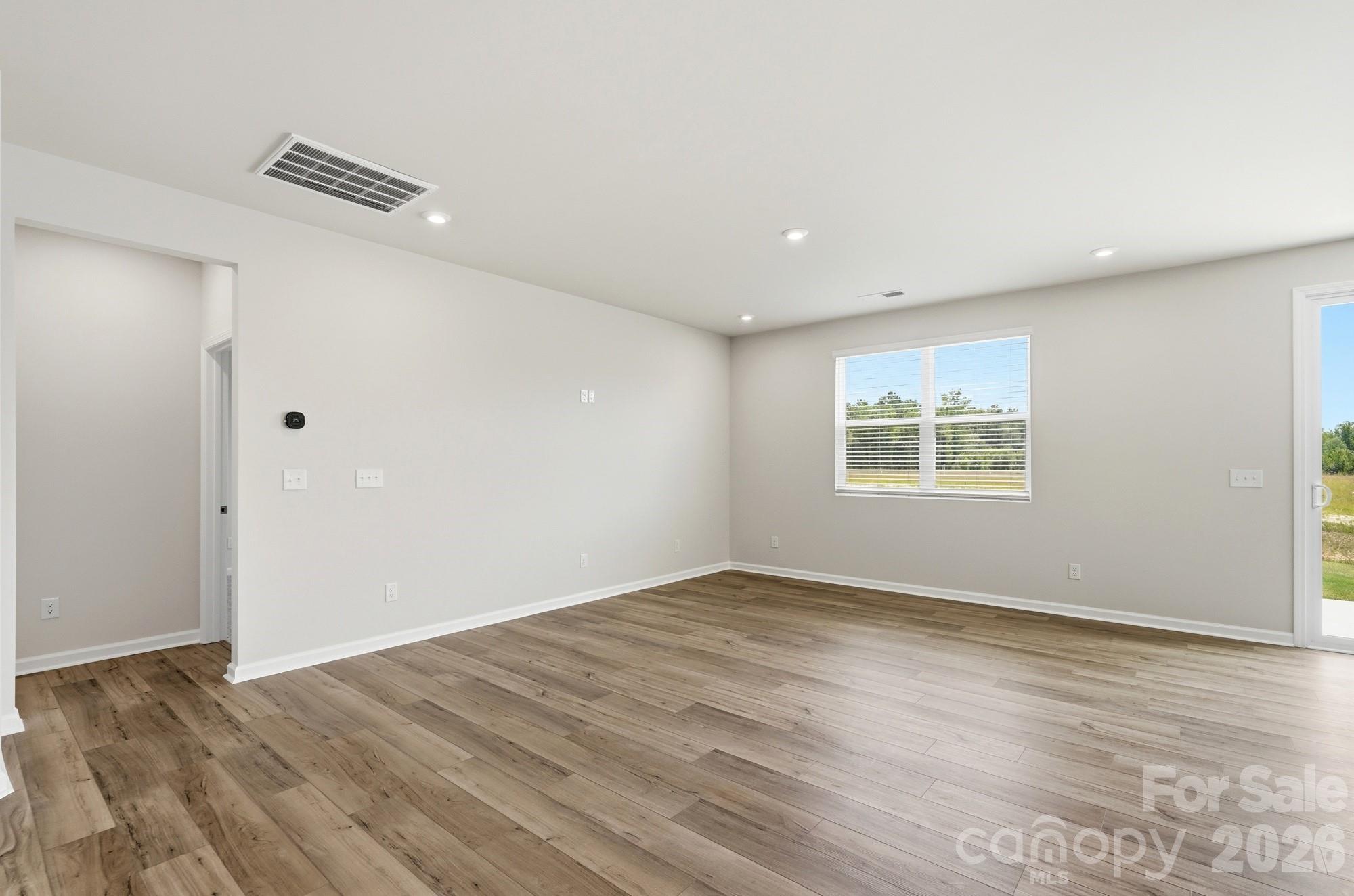 2713 Westmont Drive Property Photo 17