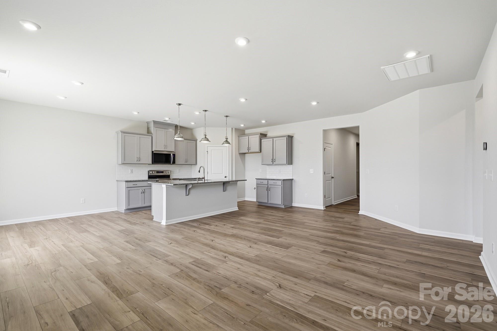 2713 Westmont Drive Property Photo 18