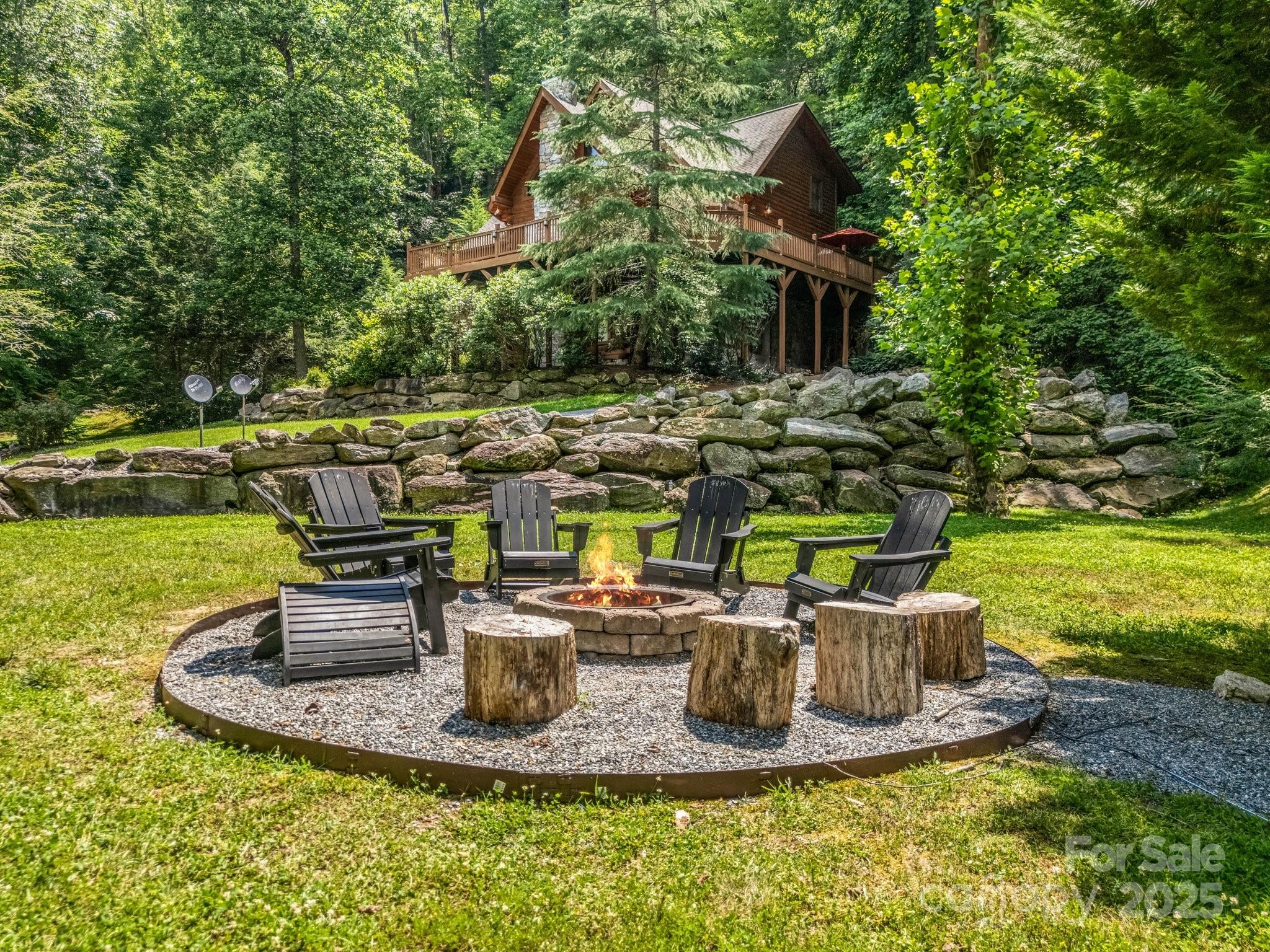 120 Rocky Mountain Drive Property Photo 3