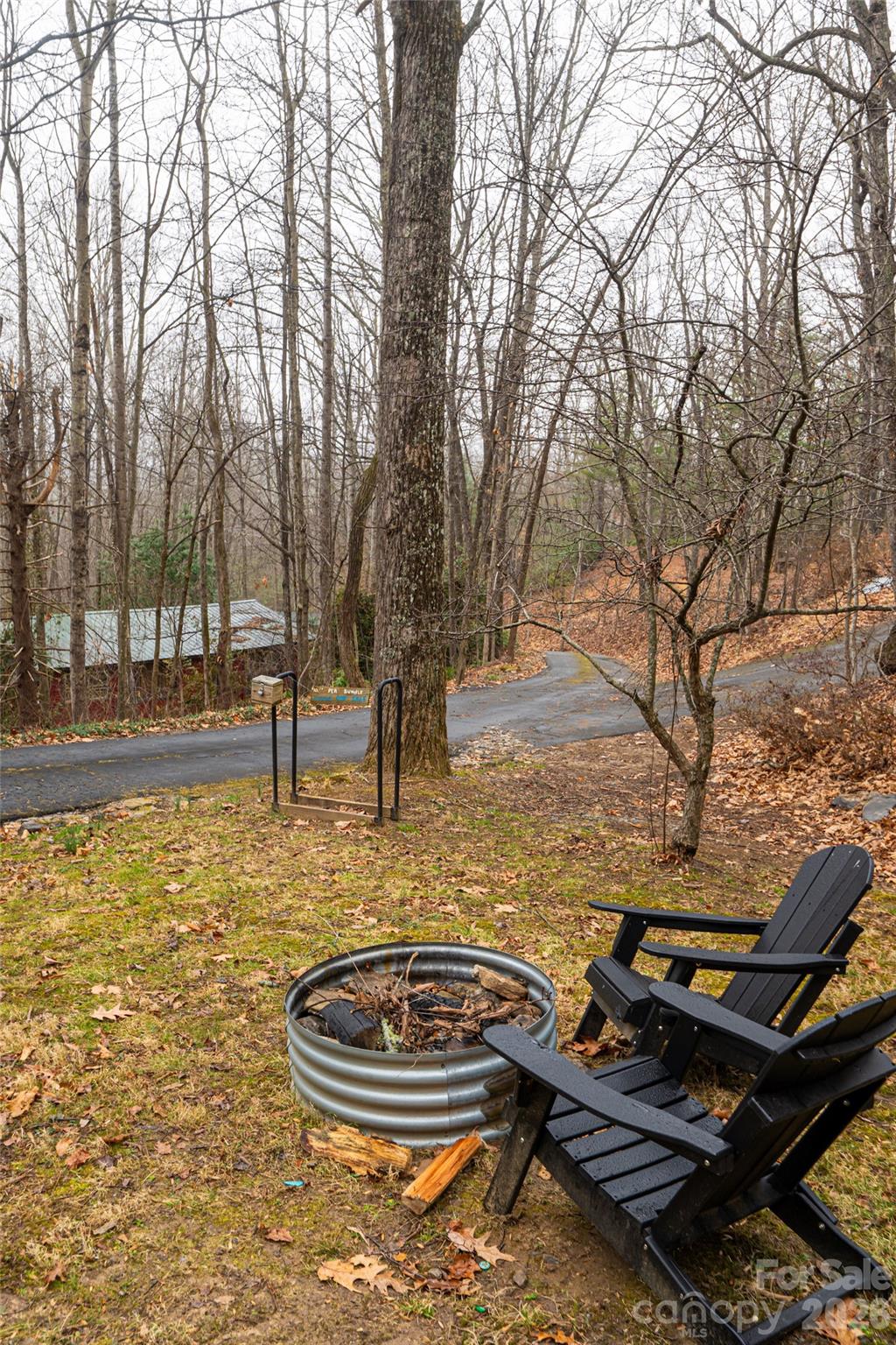 16 Rocky Glen Trail Property Photo 7