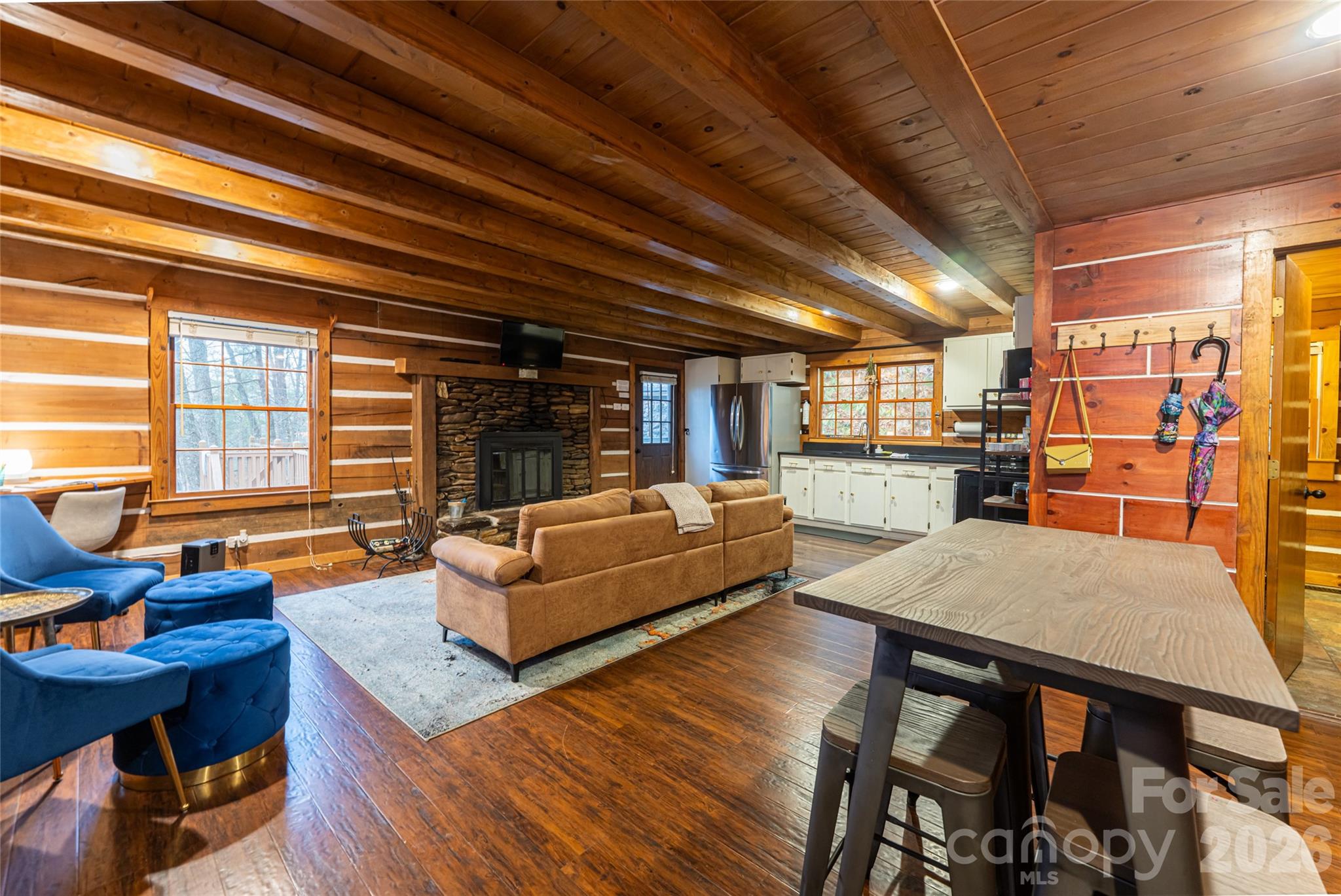 16 Rocky Glen Trail Property Photo 11