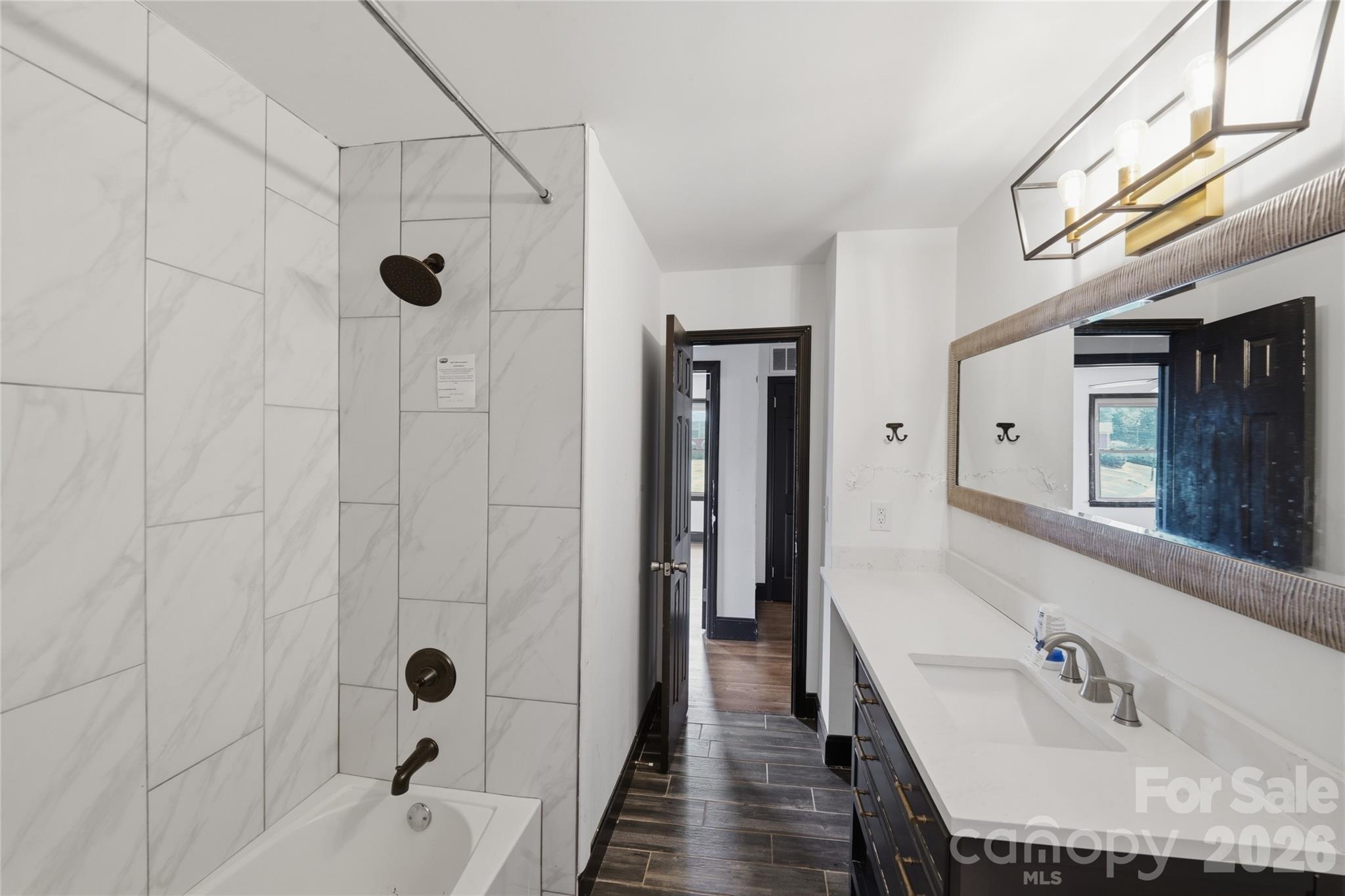 1424 Dean Street Property Photo 28