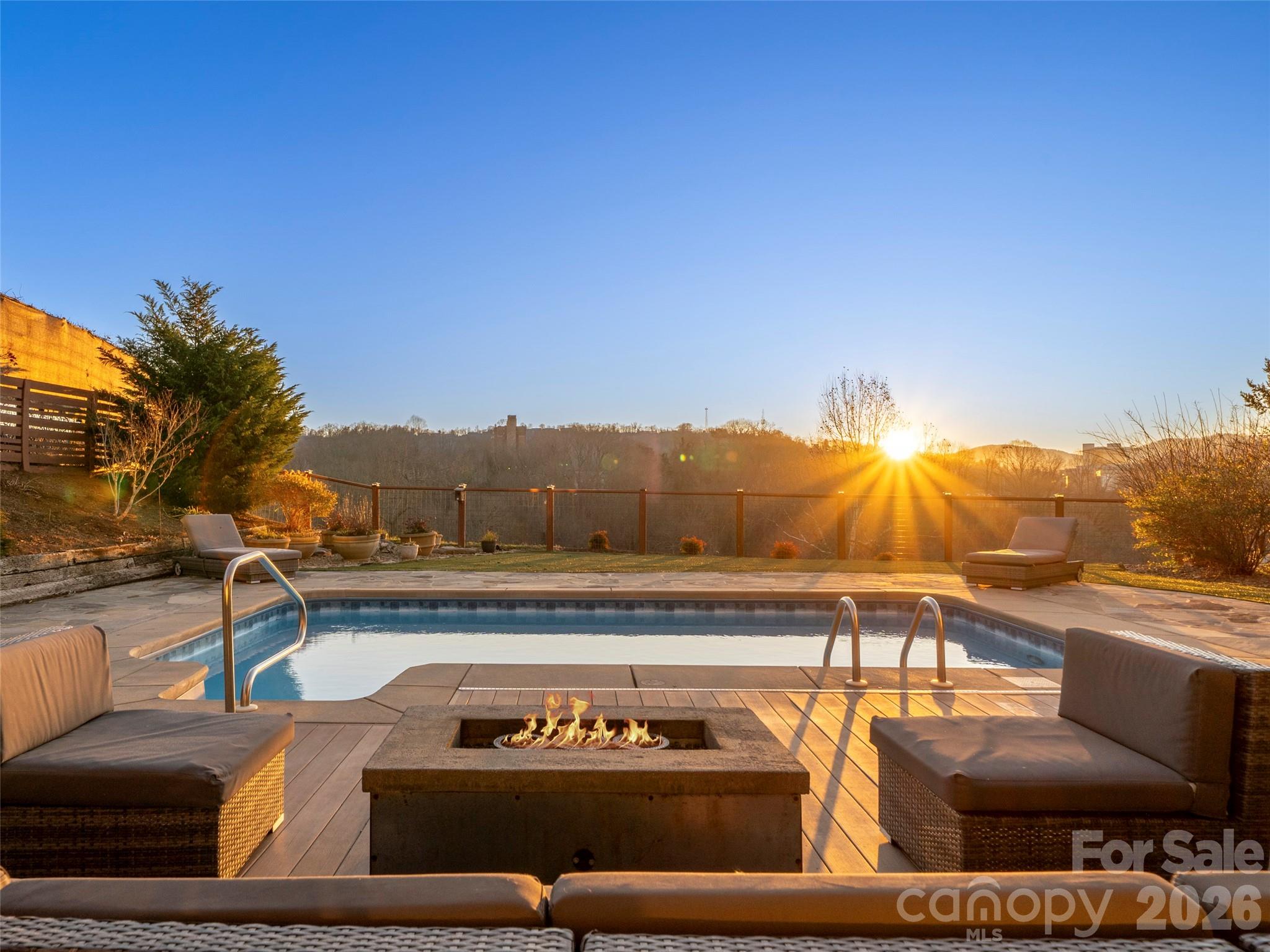 46 Park Avenue Property Photo 2