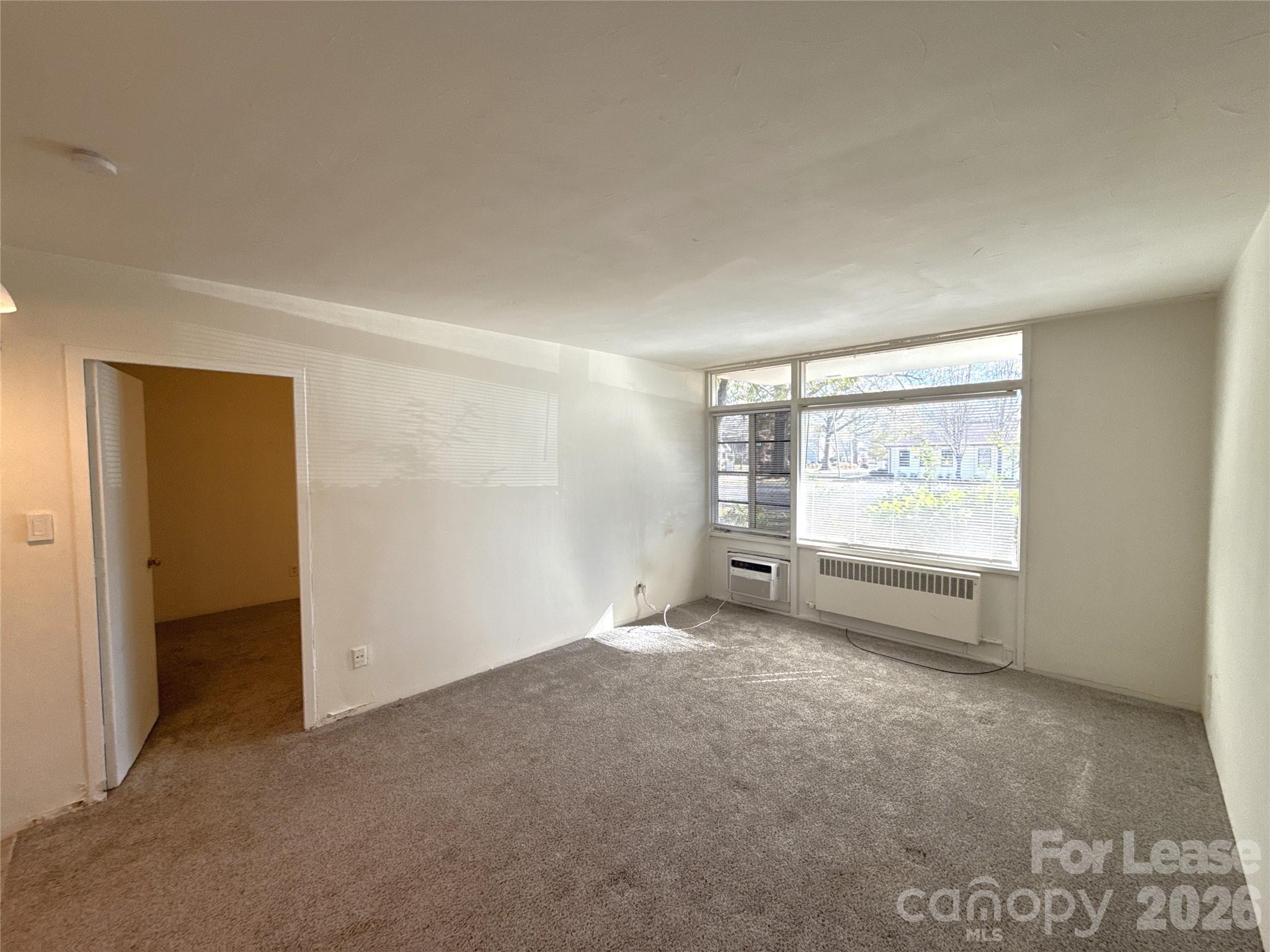 2126 E 7th Street 103 Property Photo 2