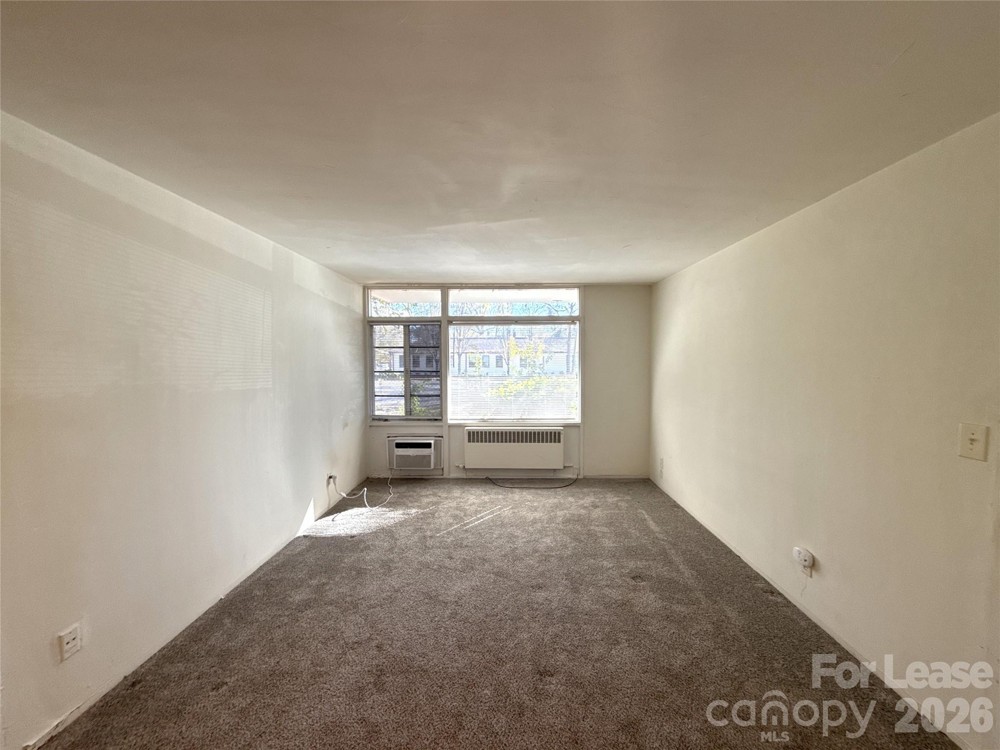 2126 E 7th Street 103 Property Photo 3