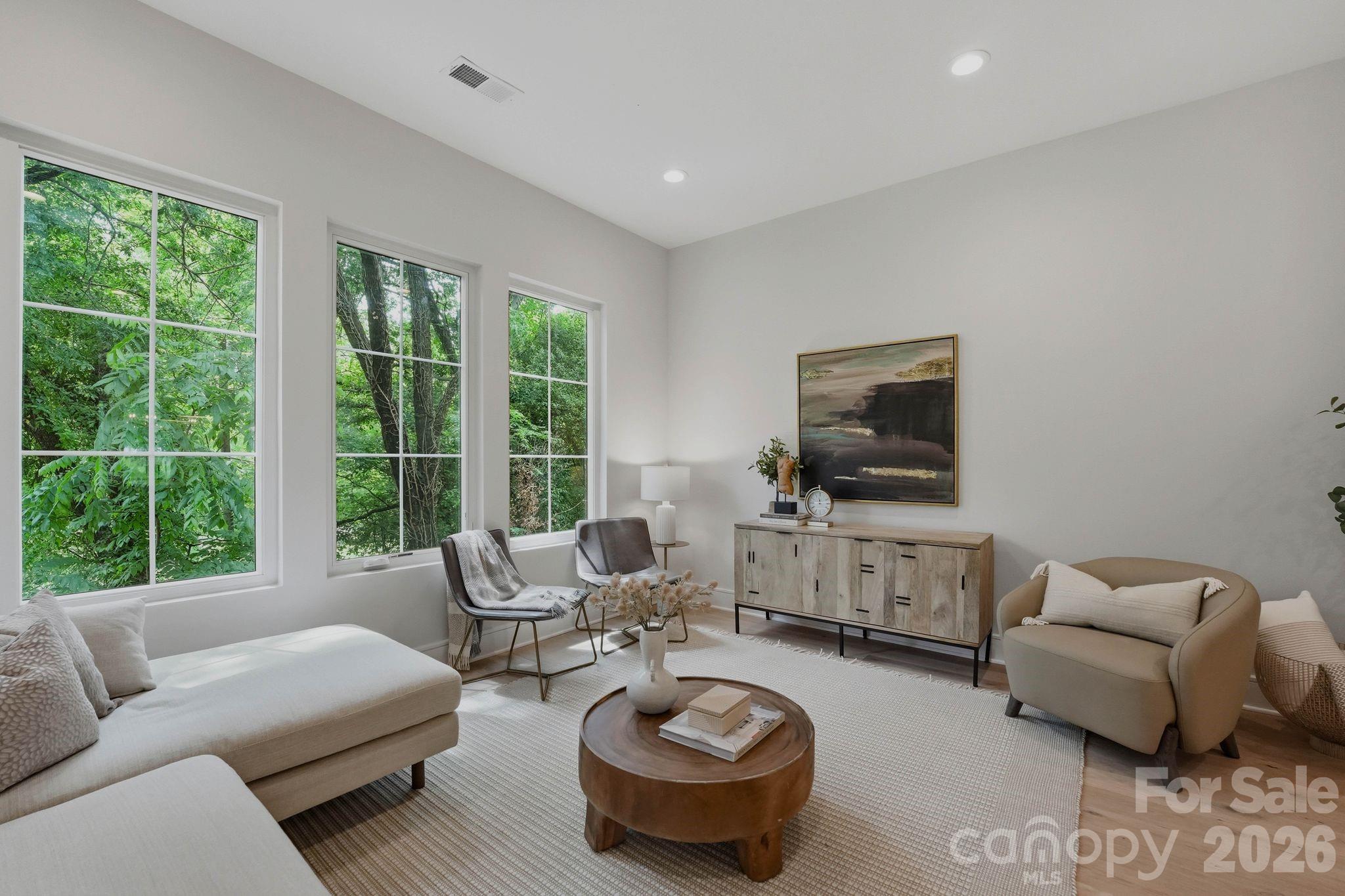 616 E 16th Street Property Photo 19