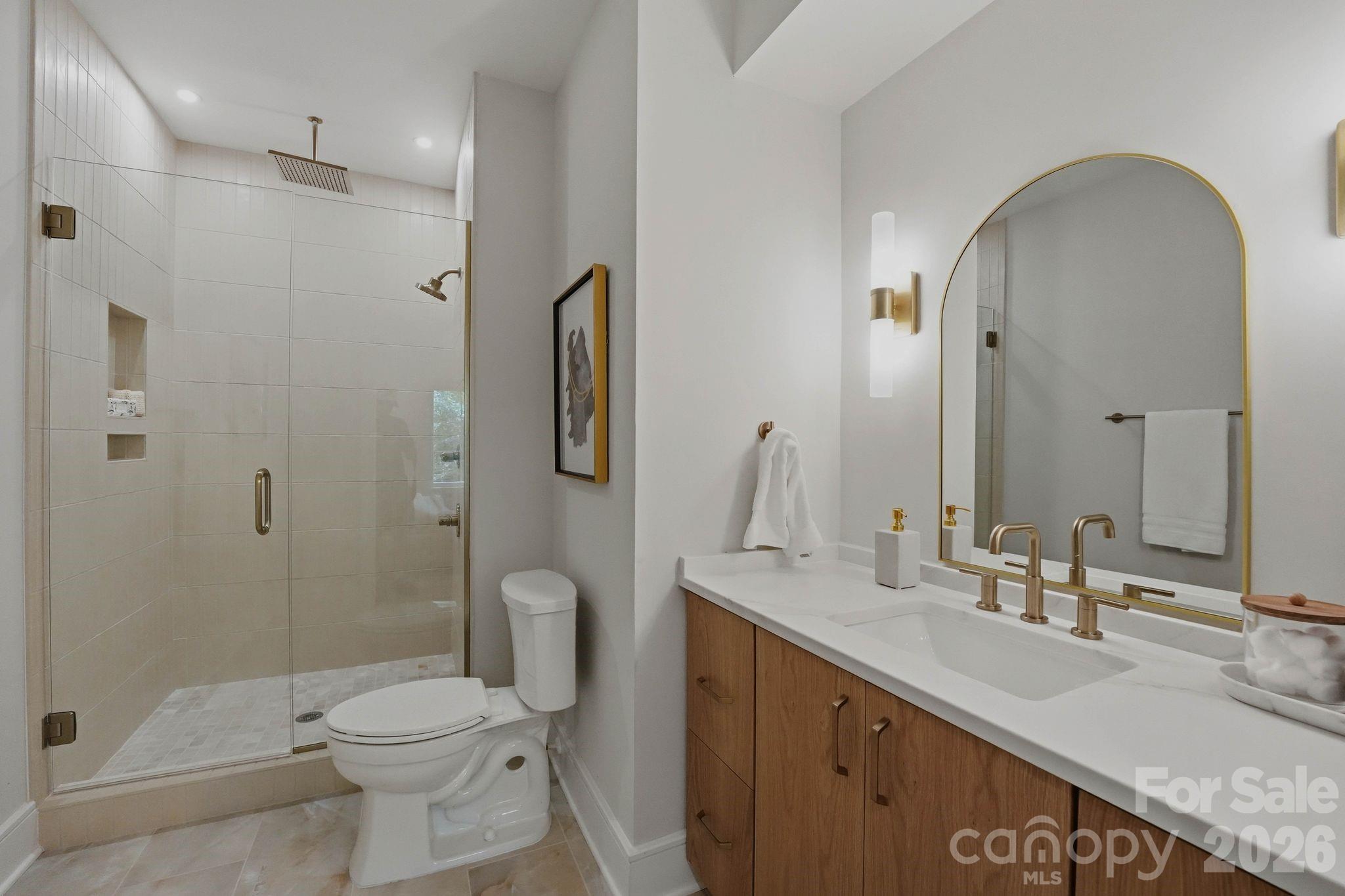616 E 16th Street Property Photo 27