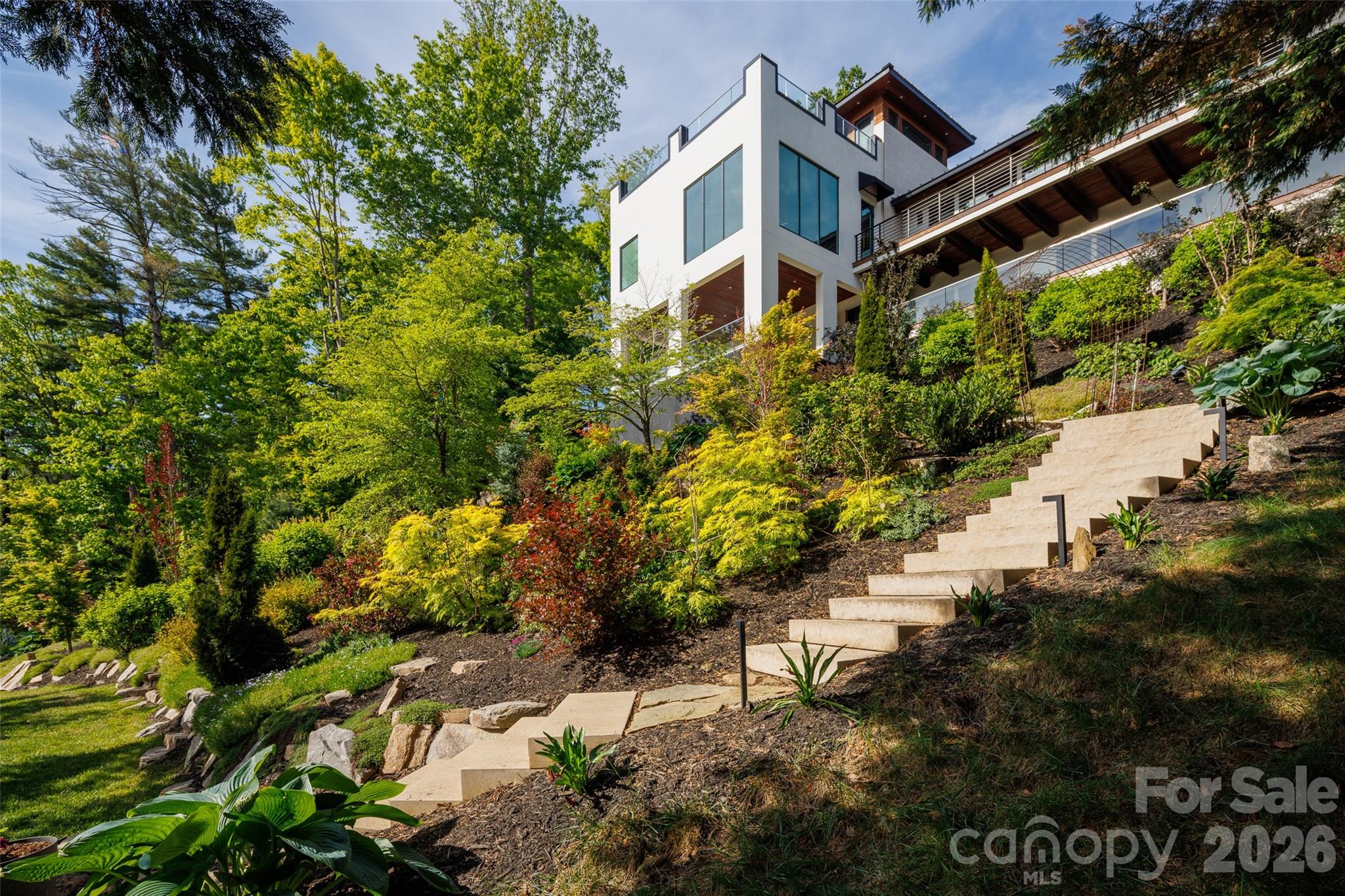 12 Sunset Summit Property Photo 31