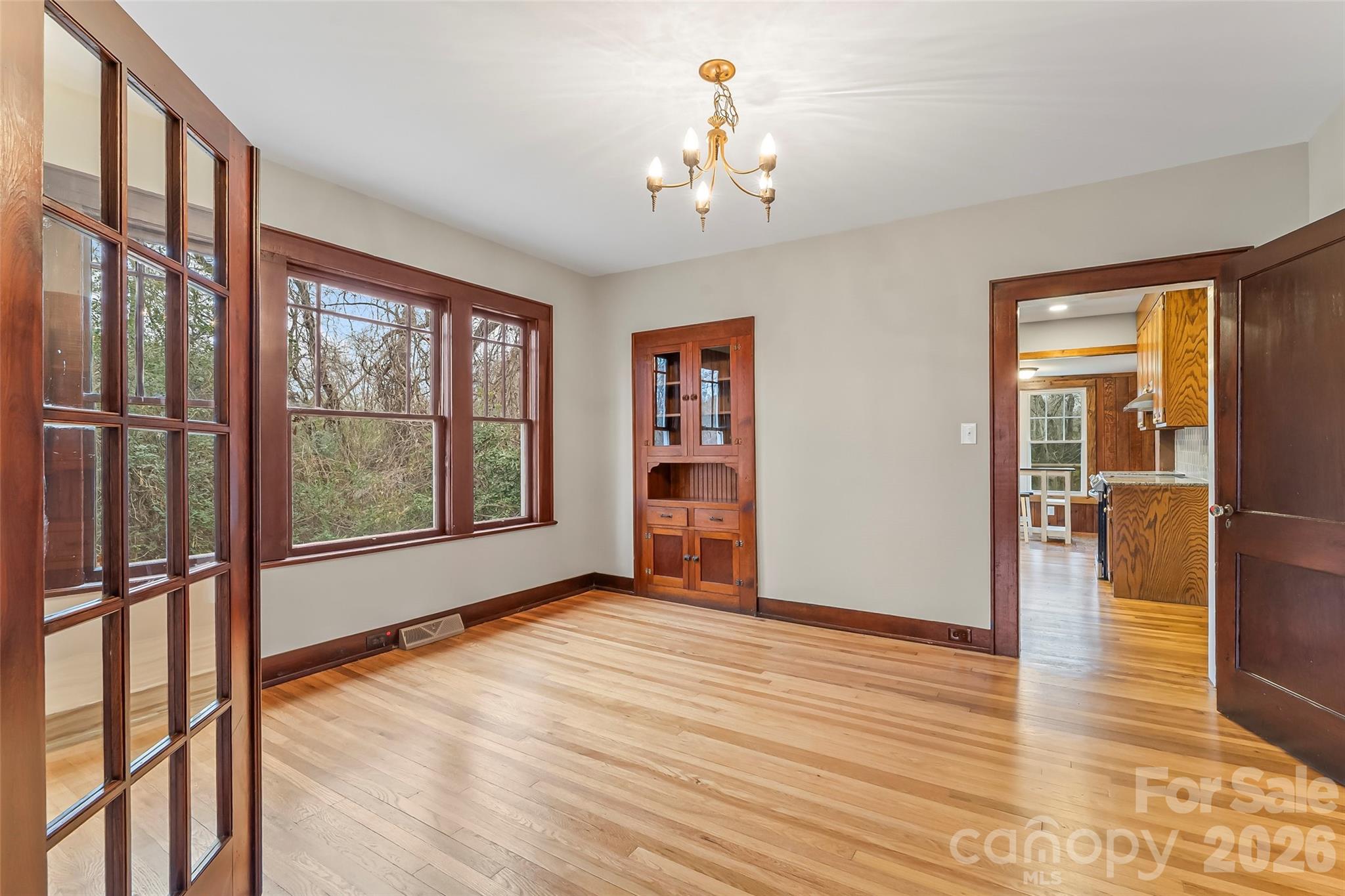 2523 Kool Park Road Property Photo 8